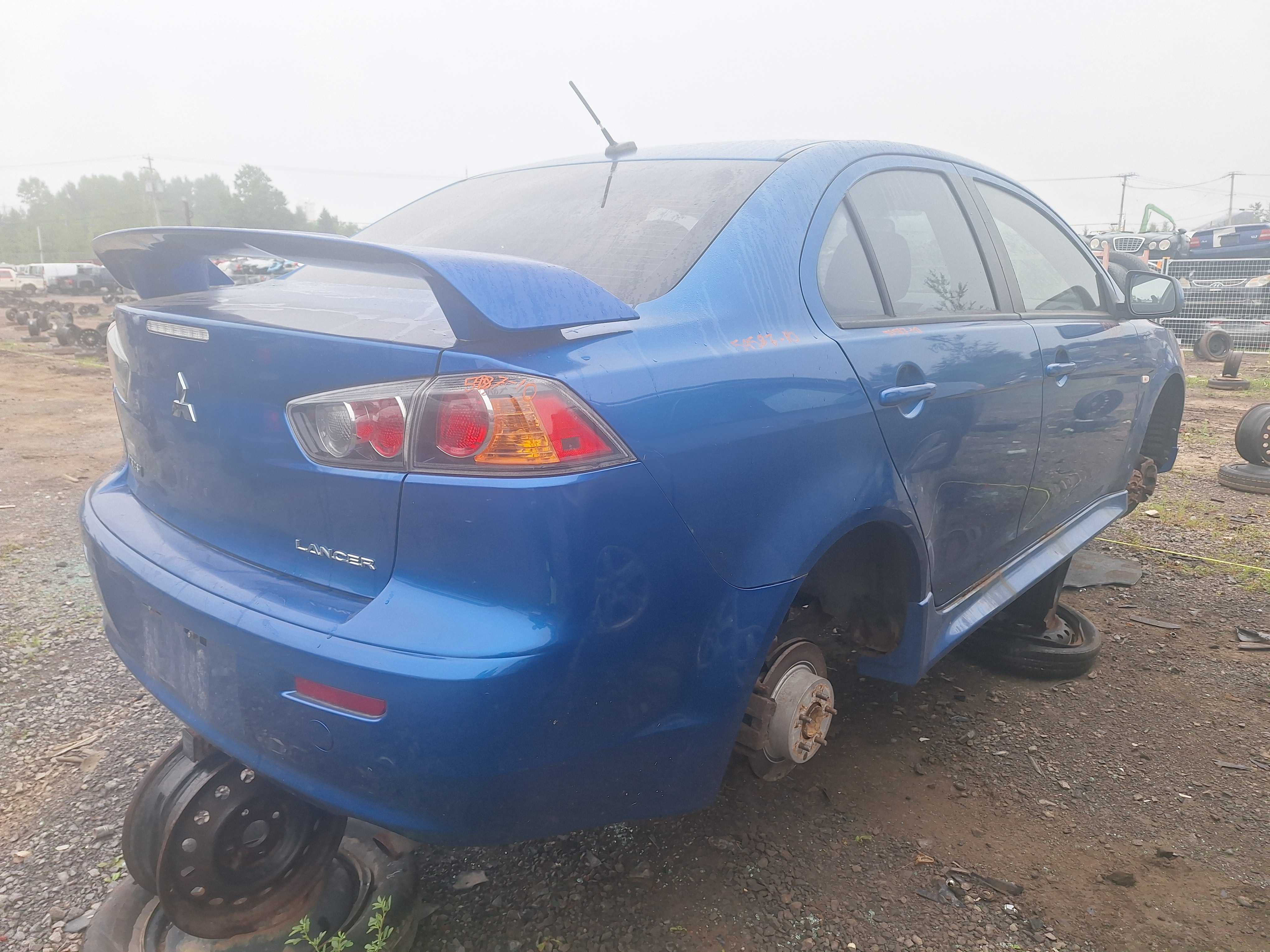 MITSUBISHI LANCER 2010