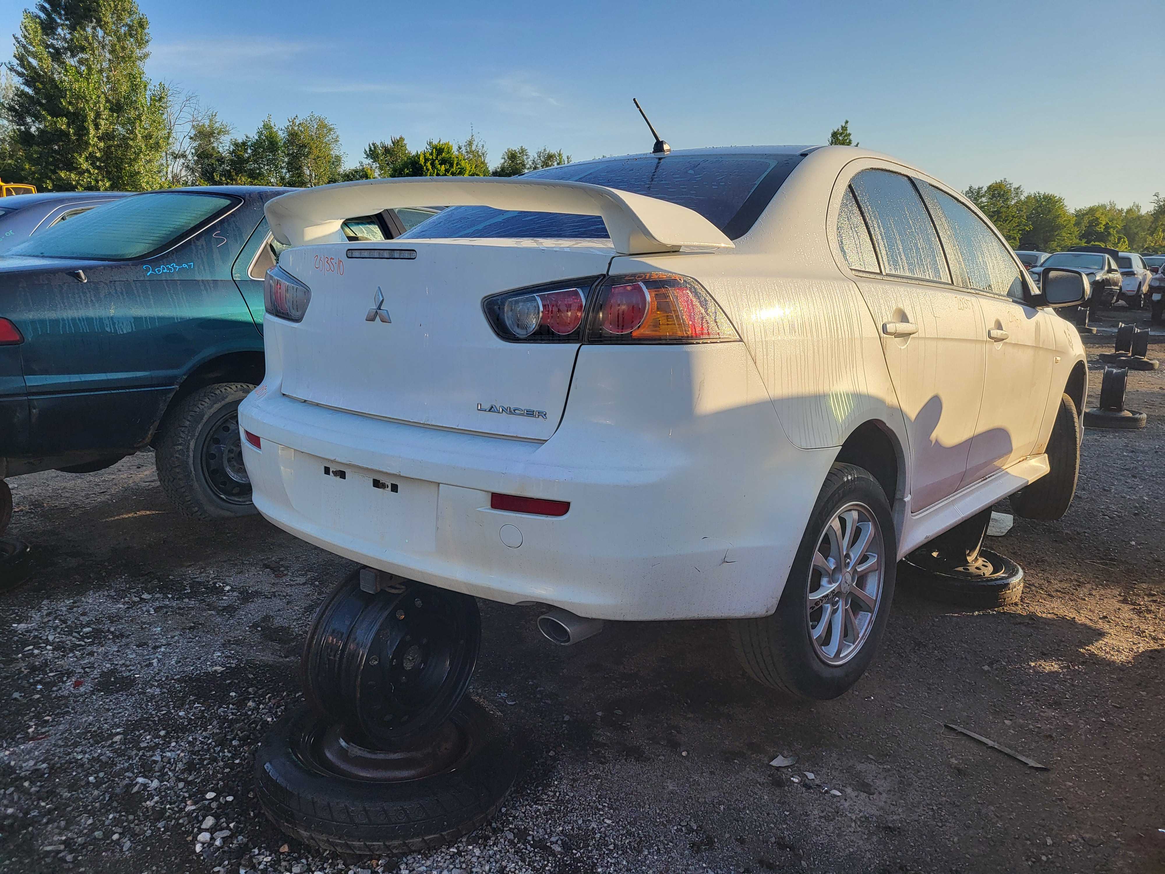 MITSUBISHI LANCER 2010