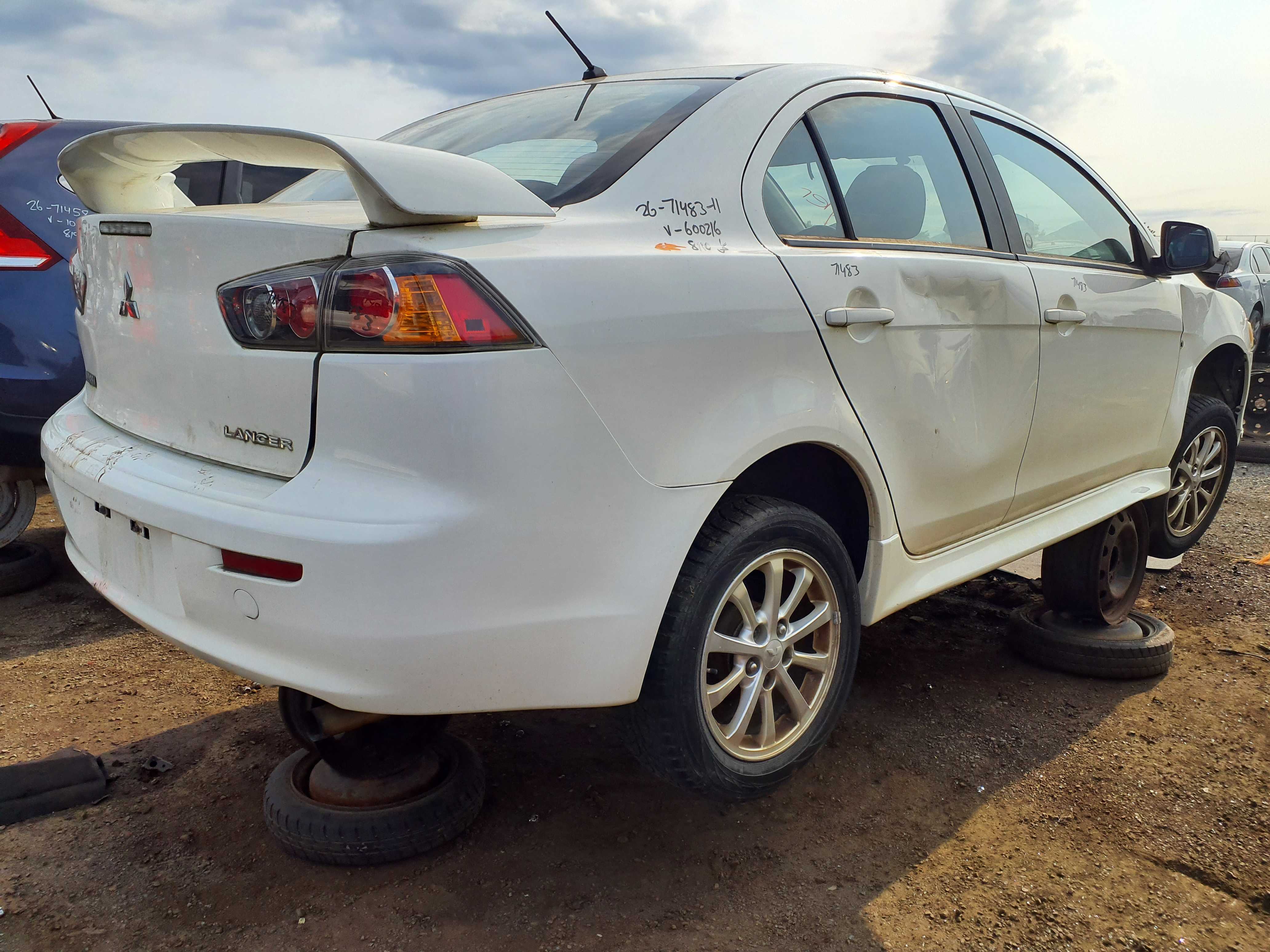 MITSUBISHI LANCER 2011