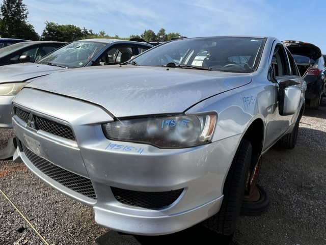 MITSUBISHI LANCER 2011