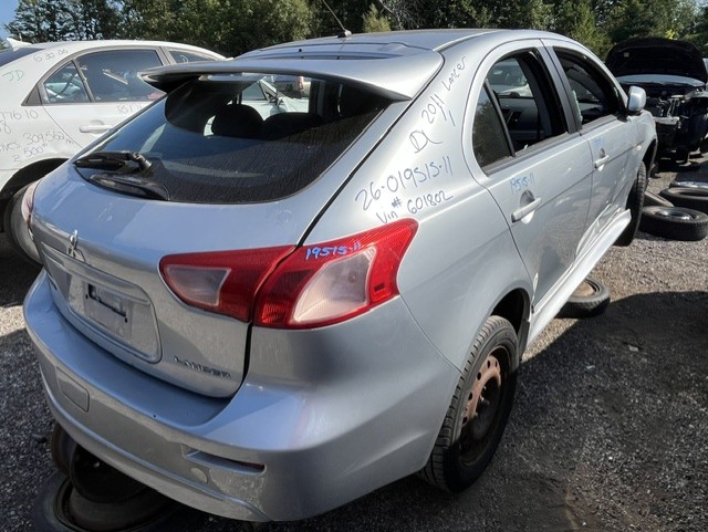 MITSUBISHI LANCER 2011