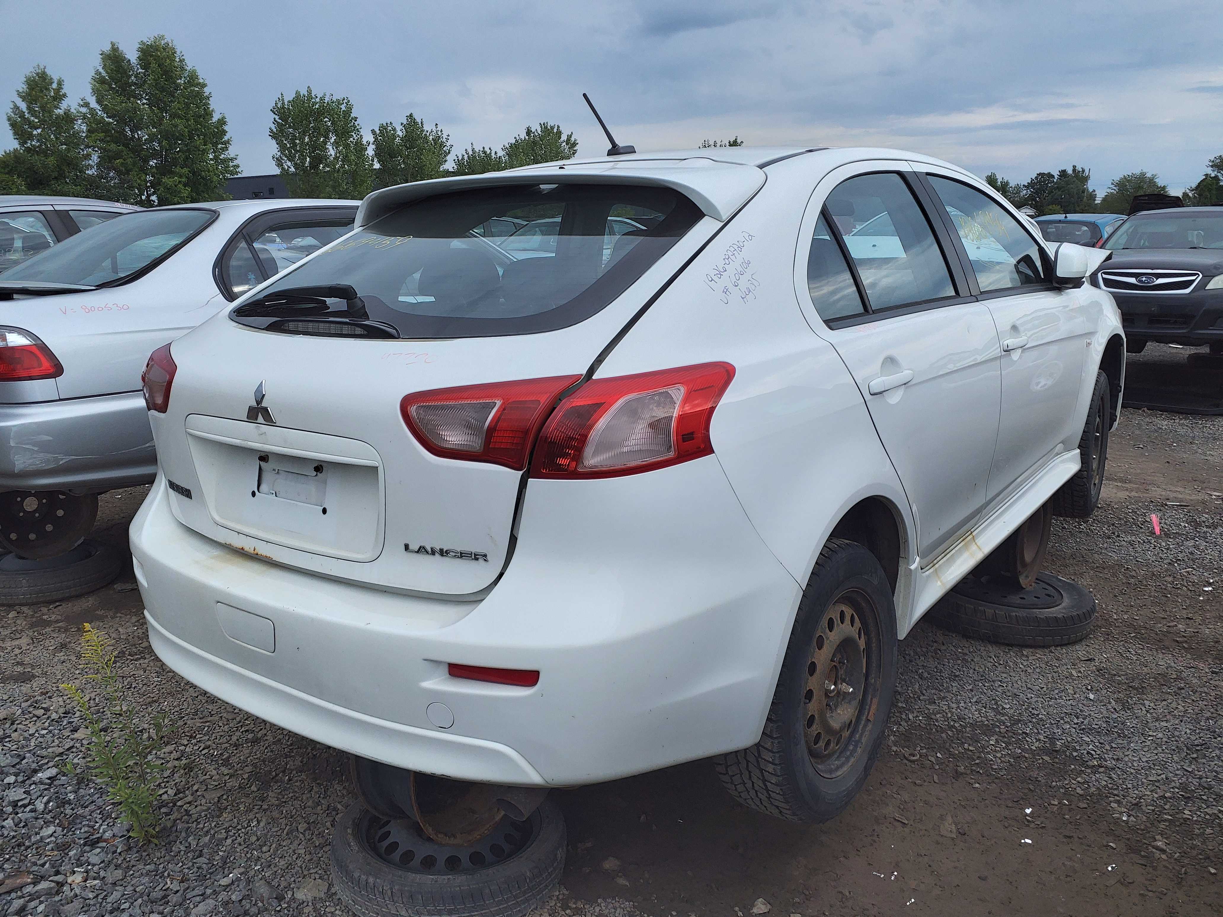 MITSUBISHI LANCER 2012
