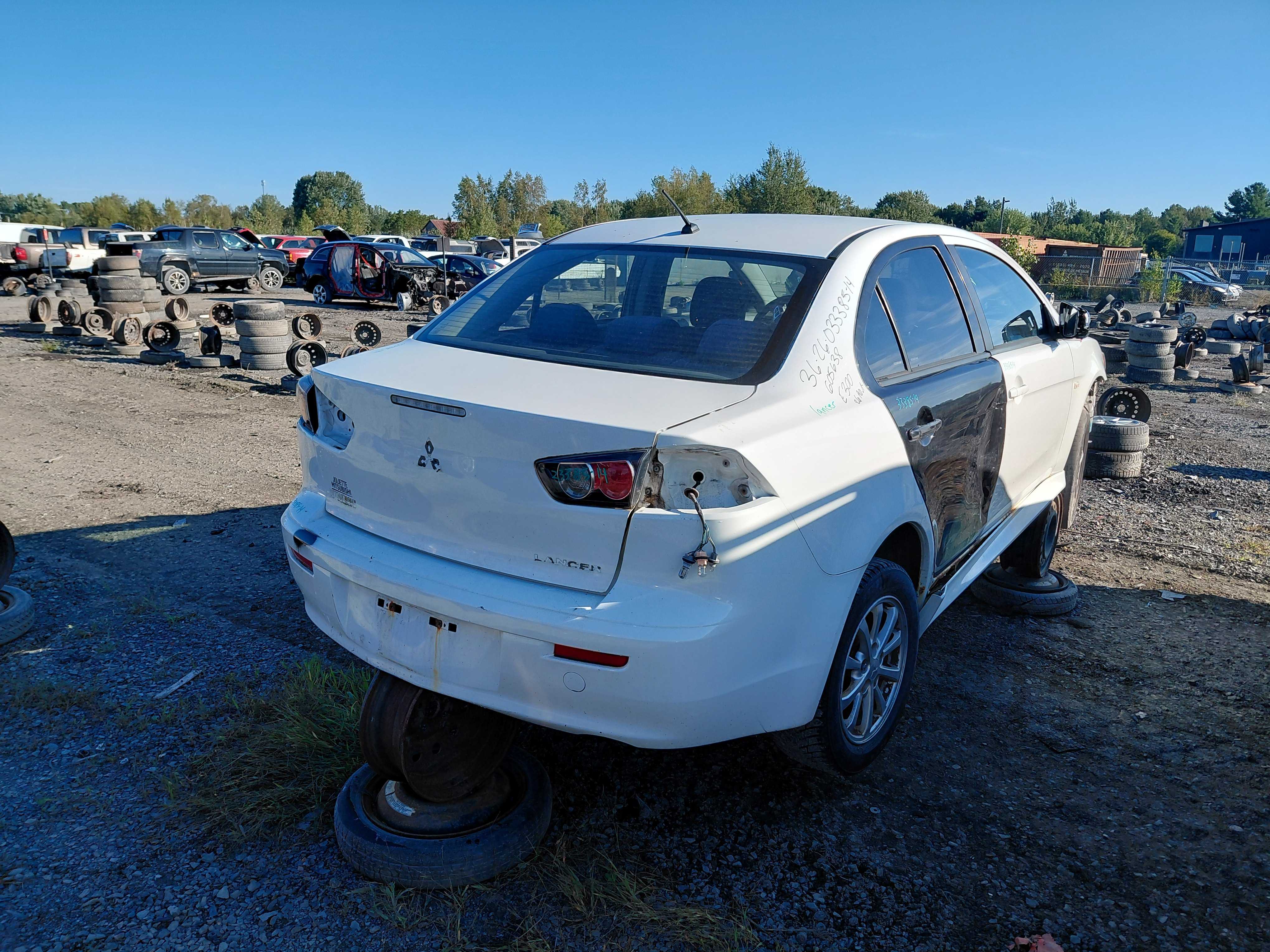 MITSUBISHI LANCER 2014