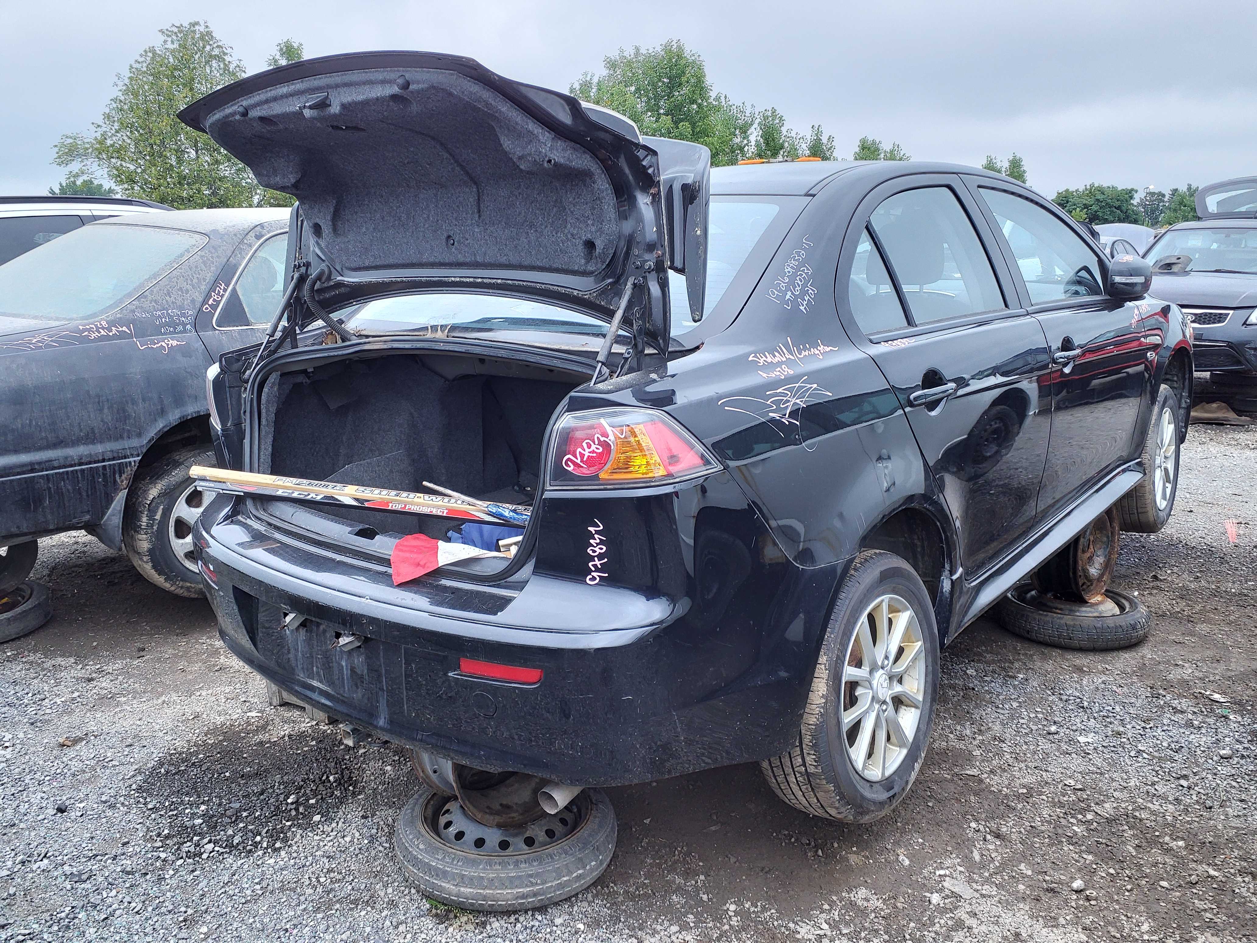 MITSUBISHI LANCER 2015