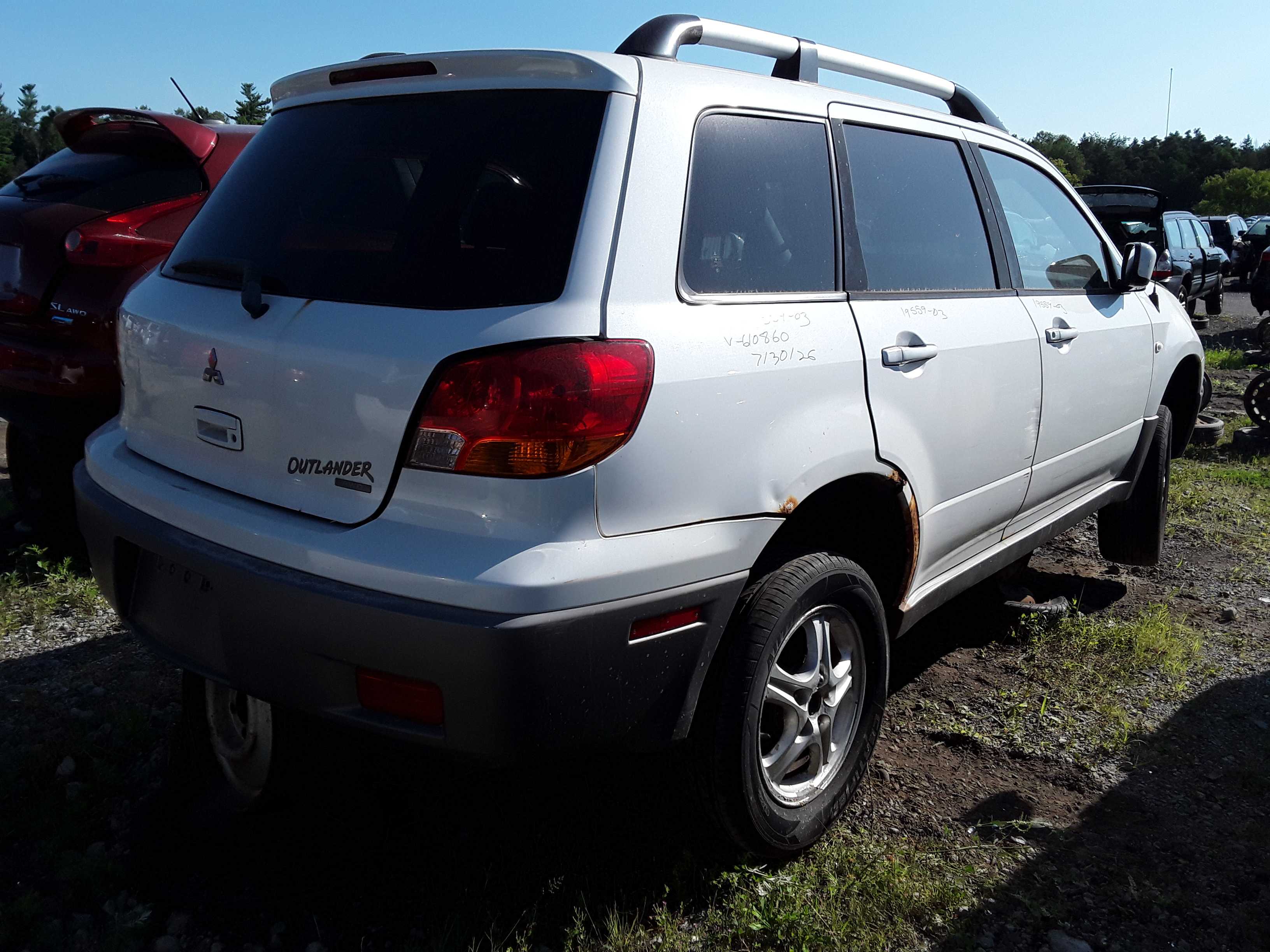 MITSUBISHI OUTLANDER 2003