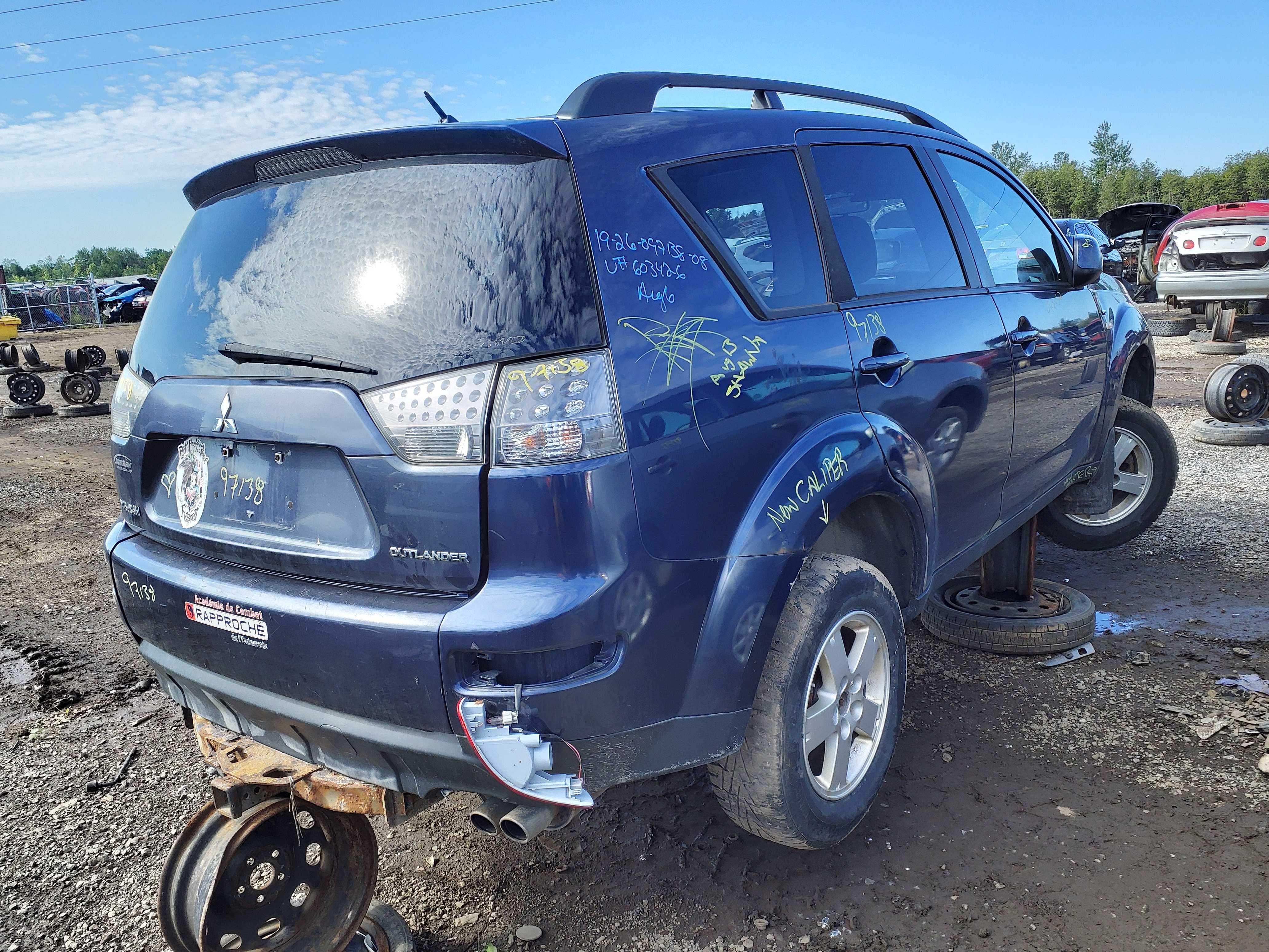 MITSUBISHI OUTLANDER 2008