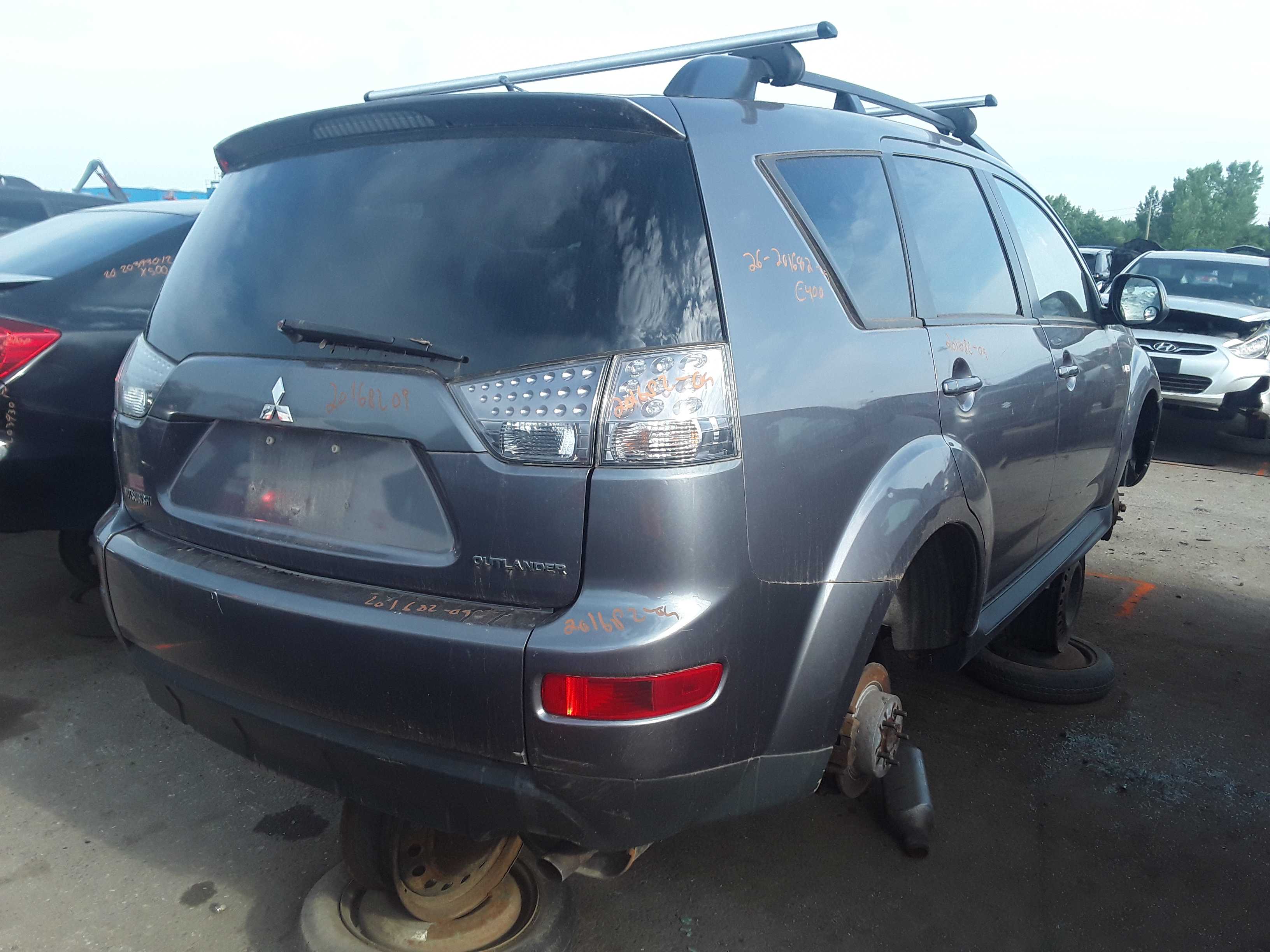 MITSUBISHI OUTLANDER 2009