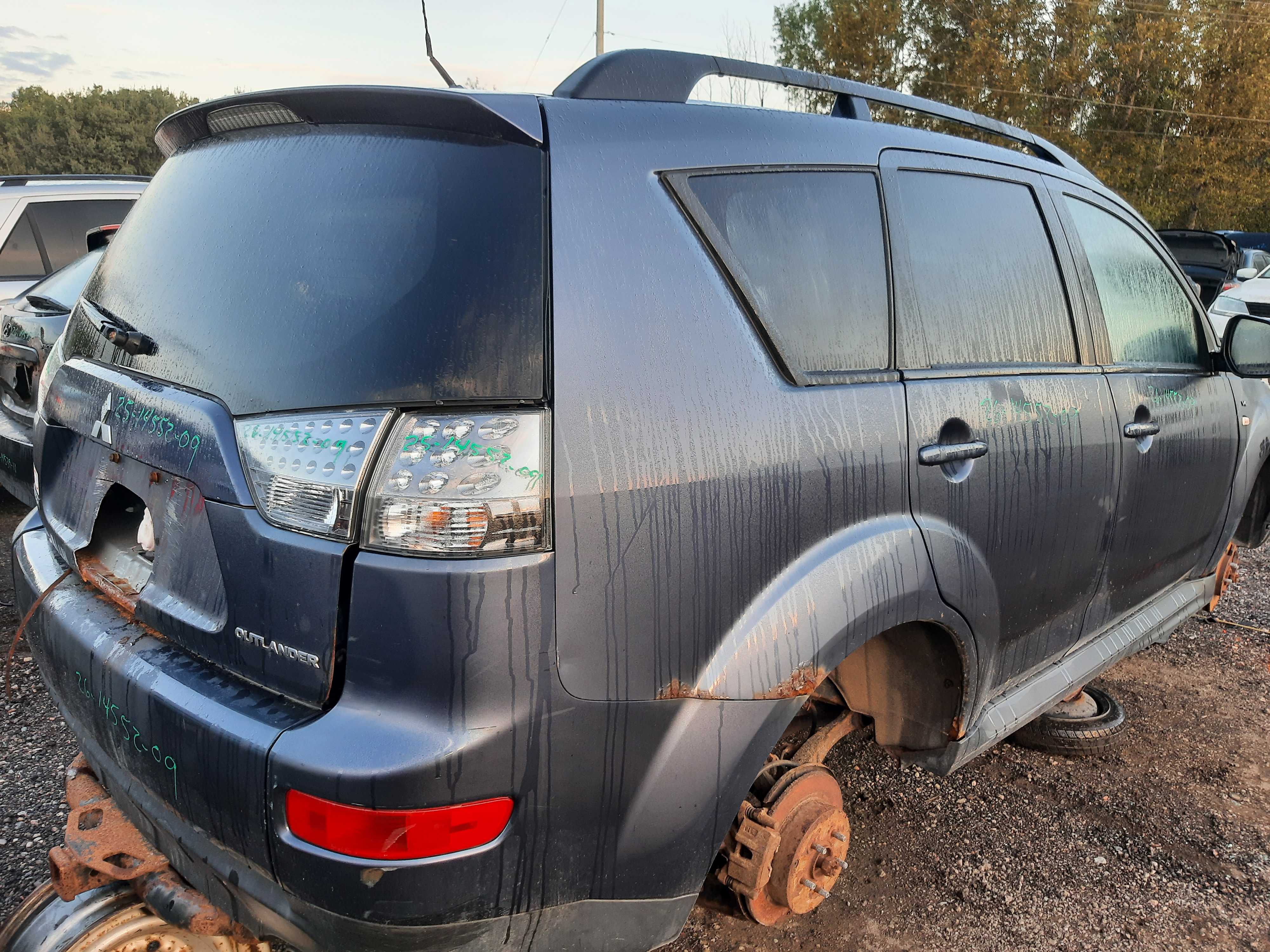 MITSUBISHI OUTLANDER 2009
