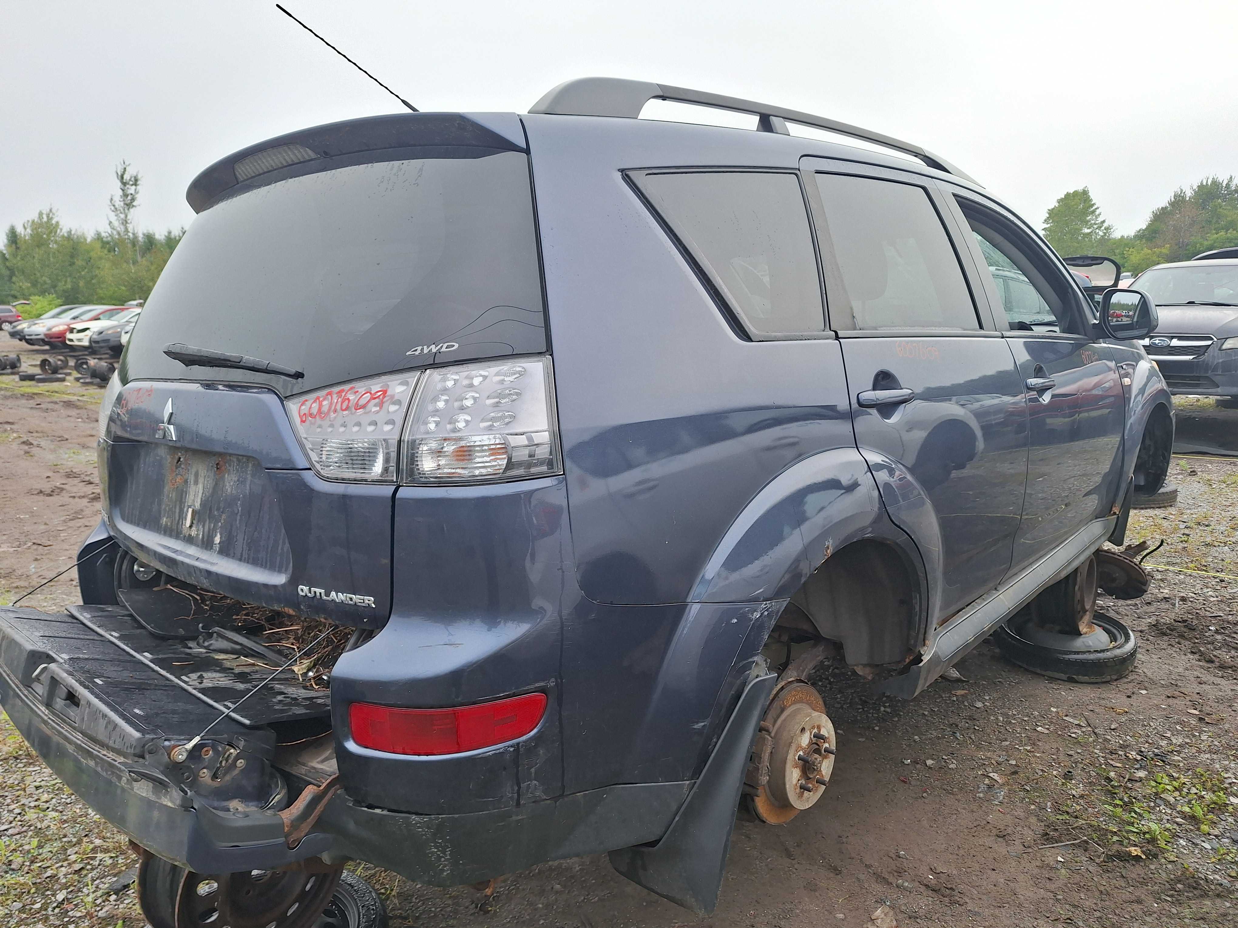 MITSUBISHI OUTLANDER 2009