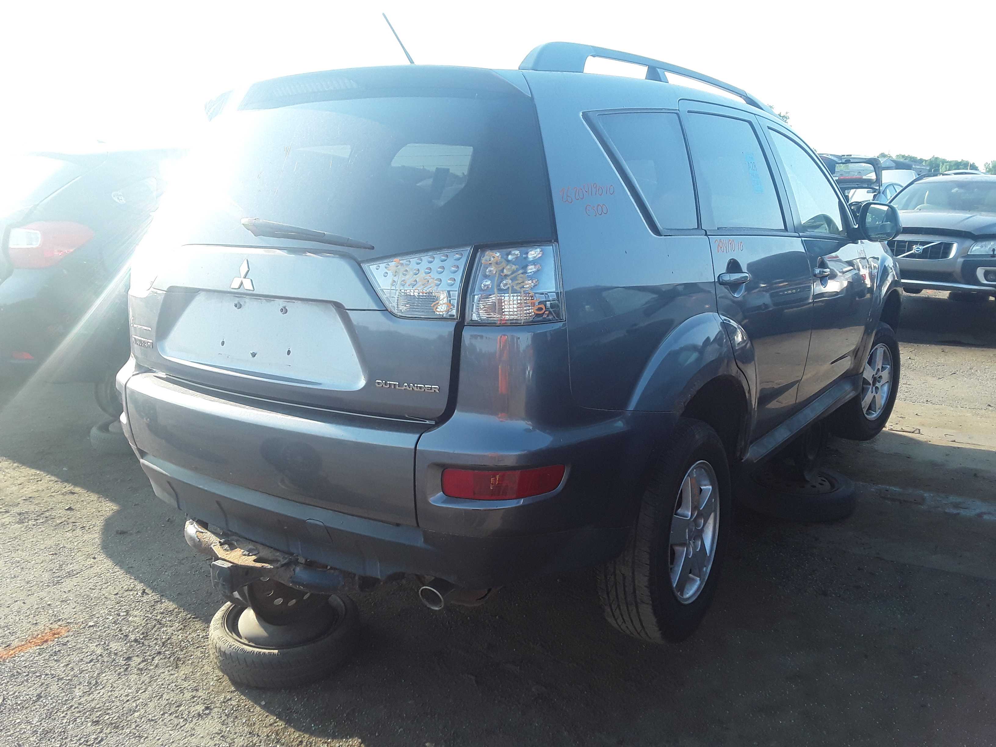 MITSUBISHI OUTLANDER 2010
