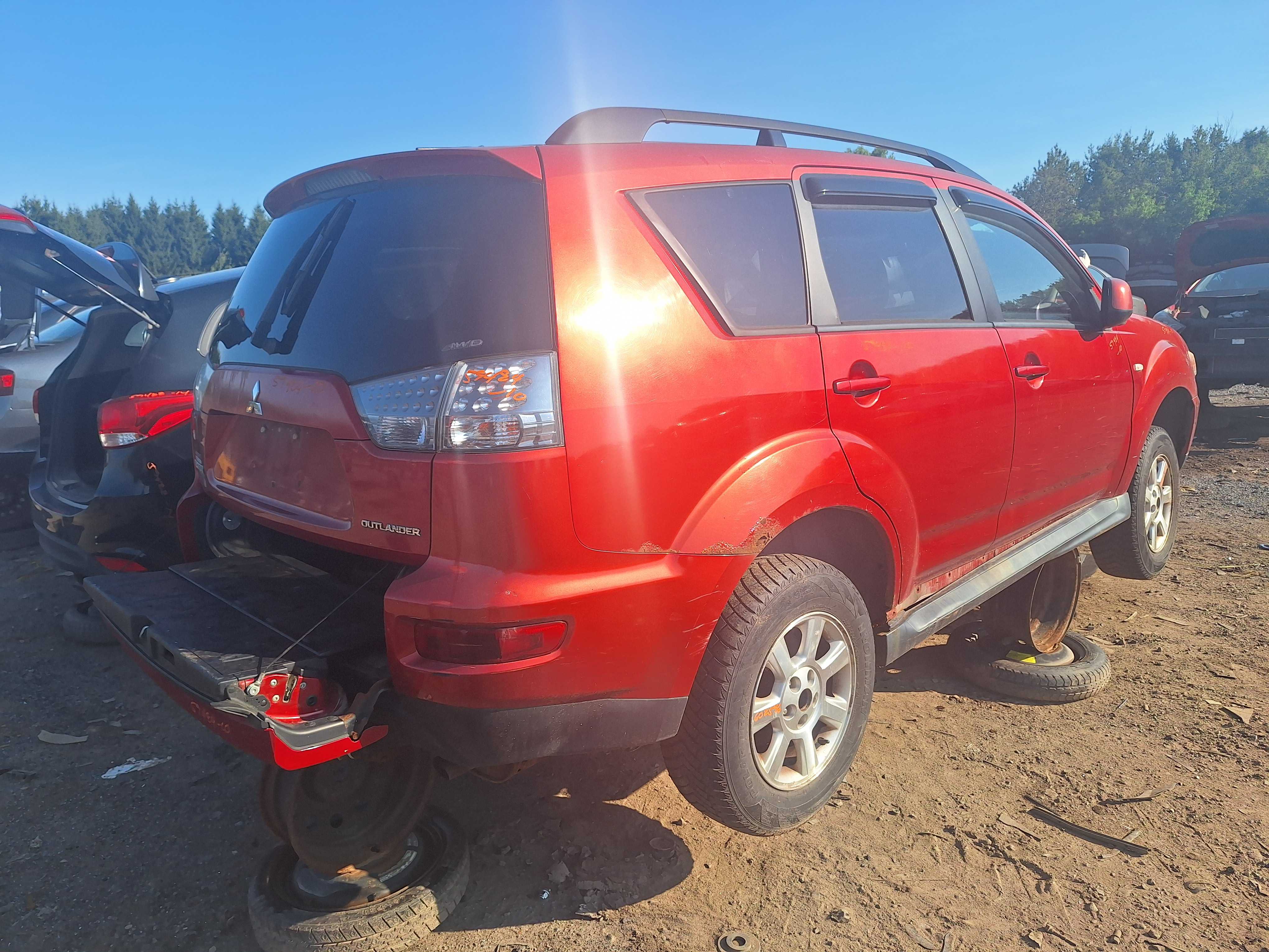 MITSUBISHI OUTLANDER 2010