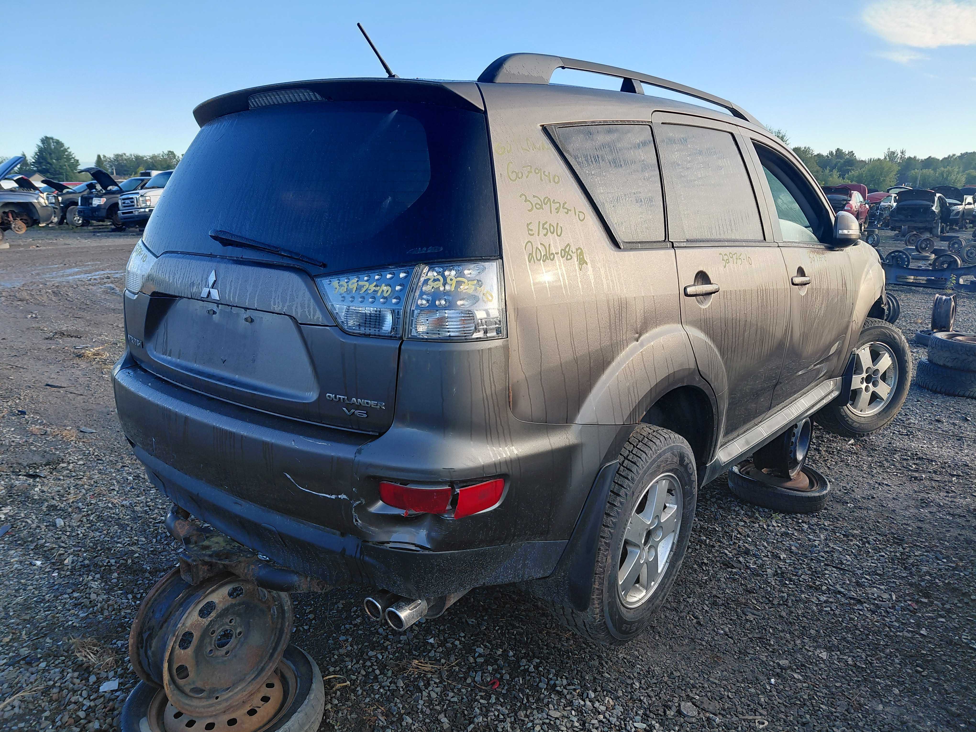 MITSUBISHI OUTLANDER 2010