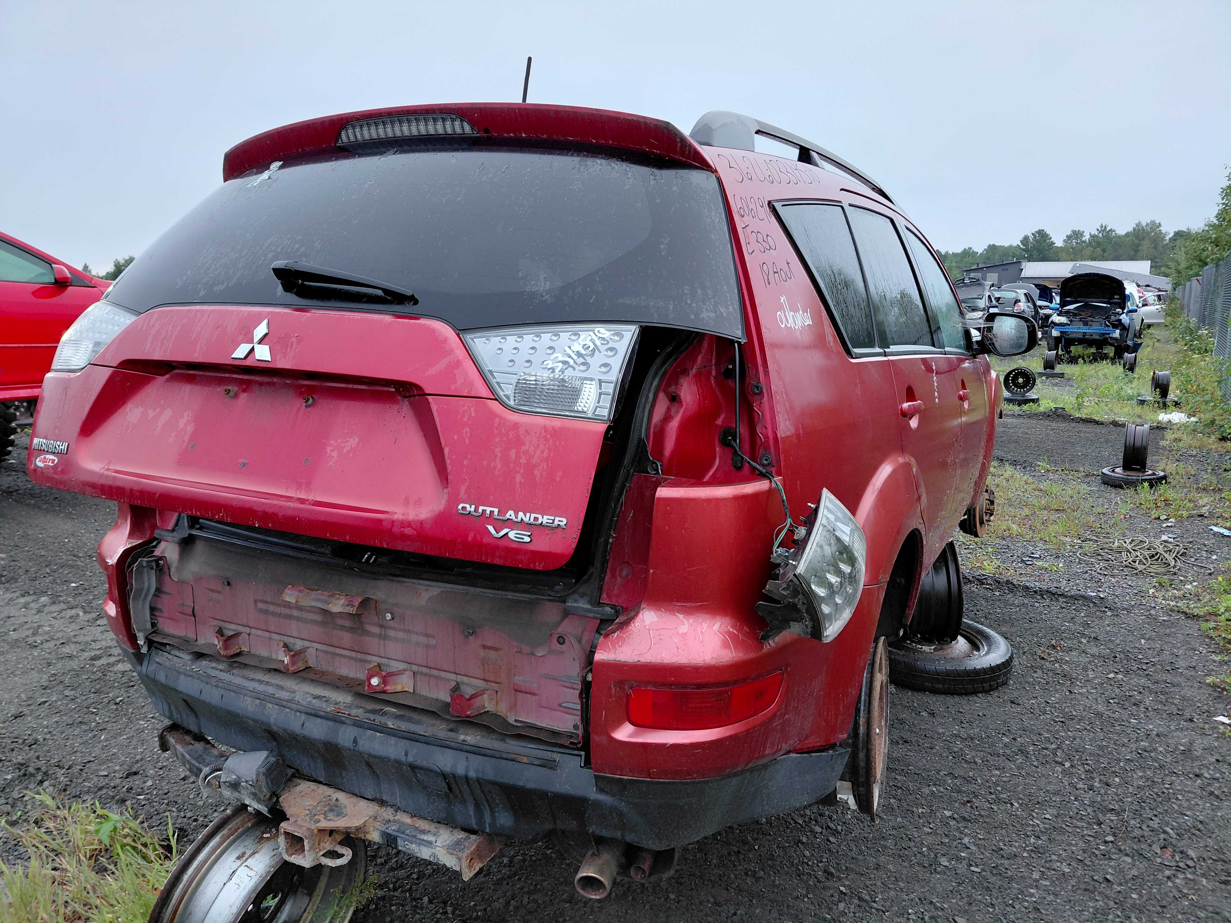 MITSUBISHI OUTLANDER 2010