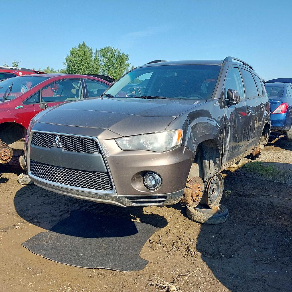 MITSUBISHI OUTLANDER 2011