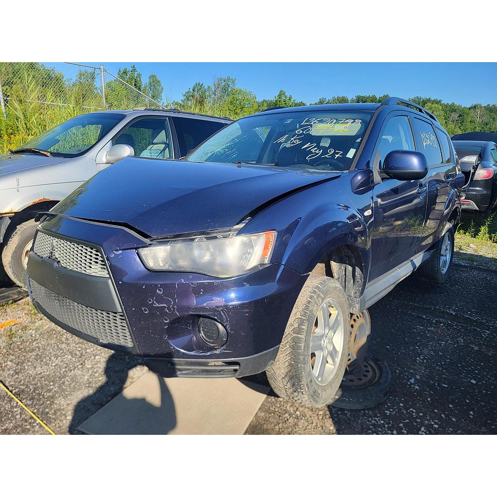 MITSUBISHI OUTLANDER 2011