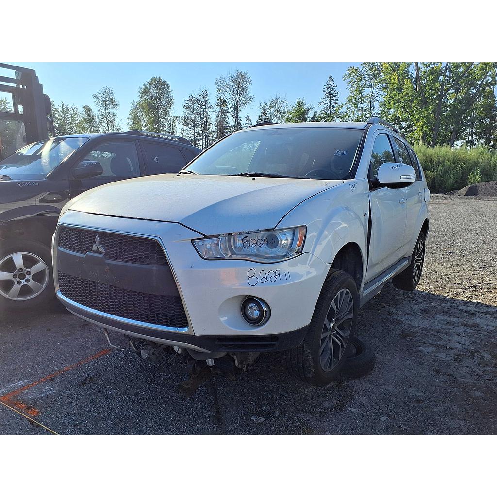 MITSUBISHI OUTLANDER 2011
