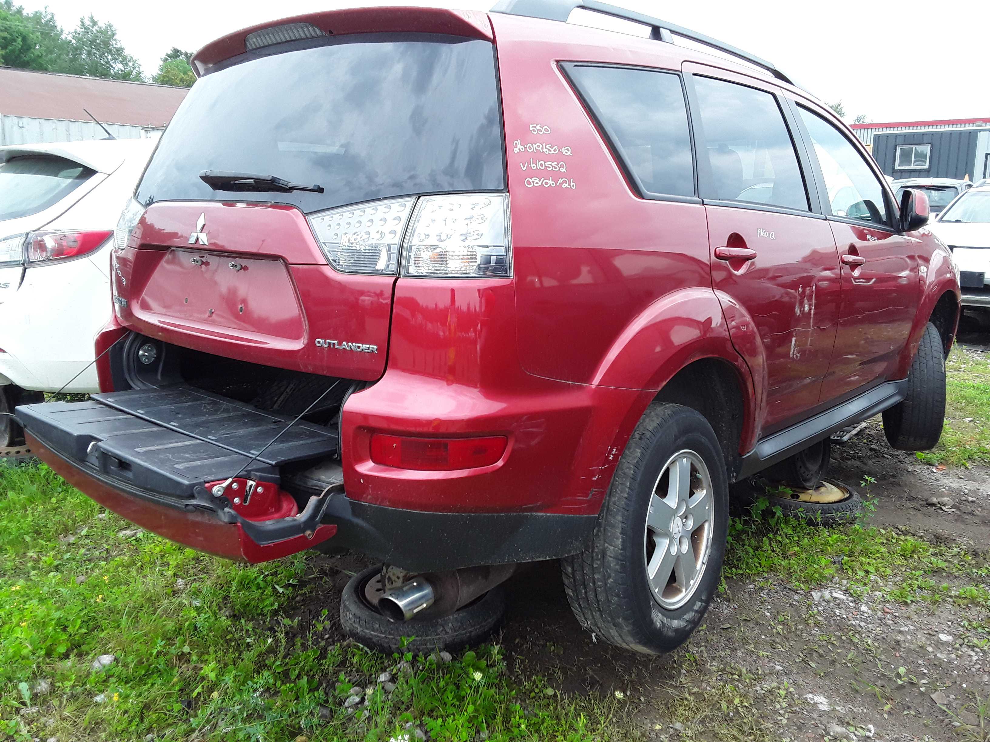 MITSUBISHI OUTLANDER 2012