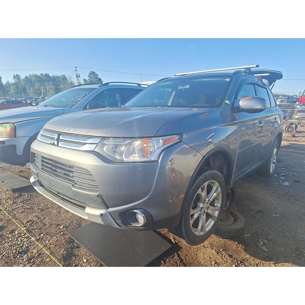 MITSUBISHI OUTLANDER 2015