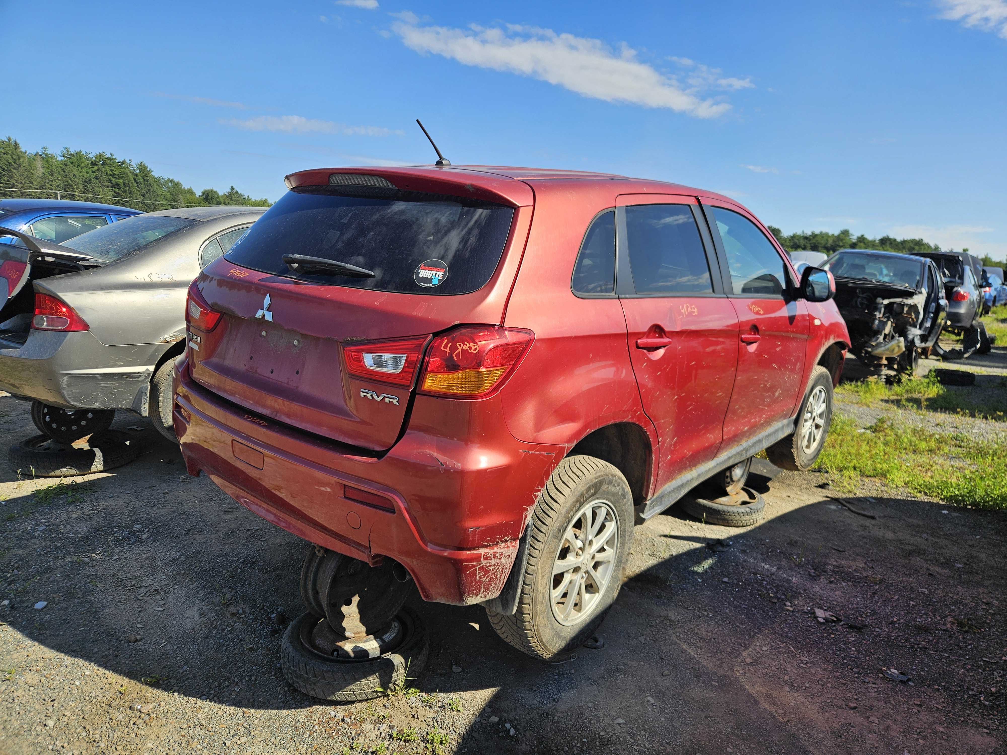 MITSUBISHI RVR 2011