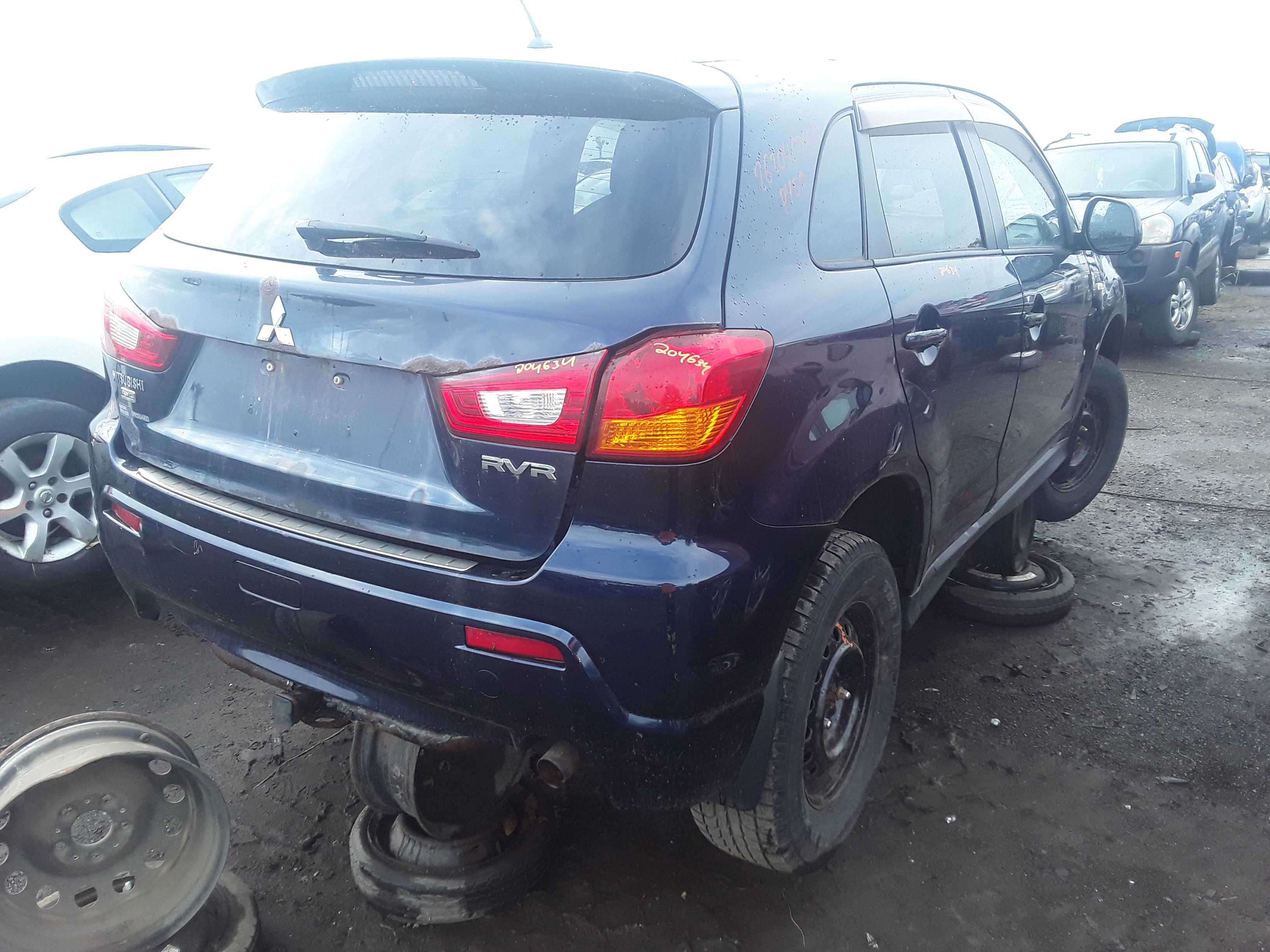 MITSUBISHI RVR 2011