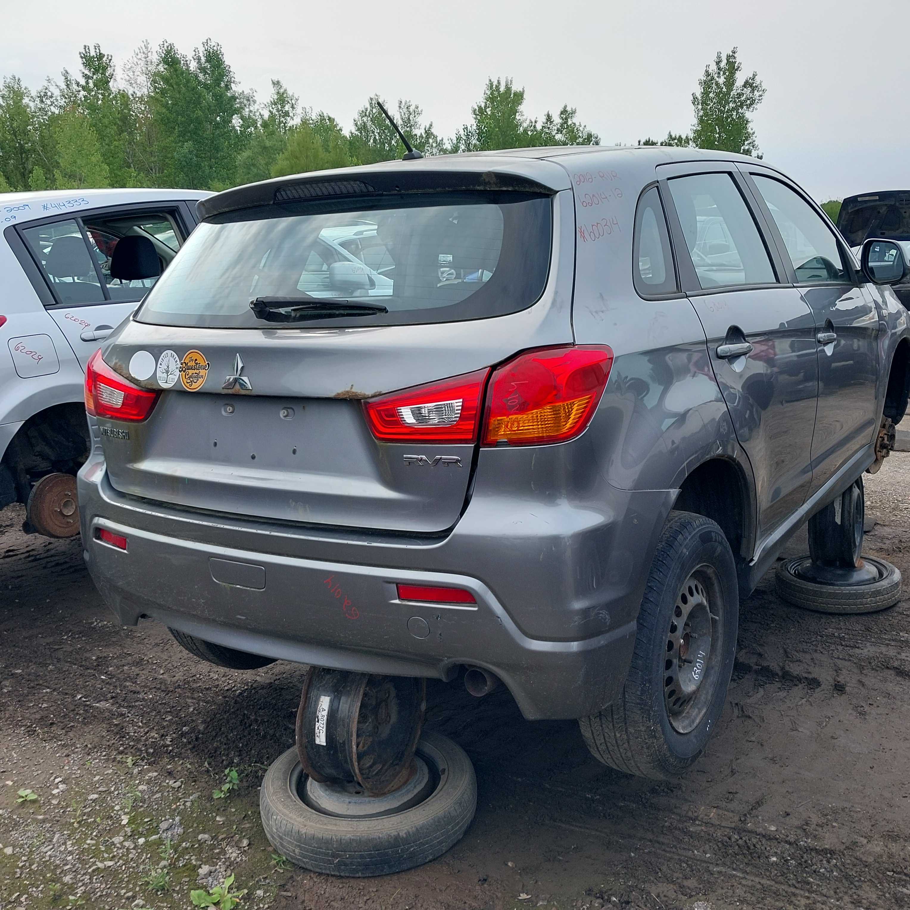 MITSUBISHI RVR 2012