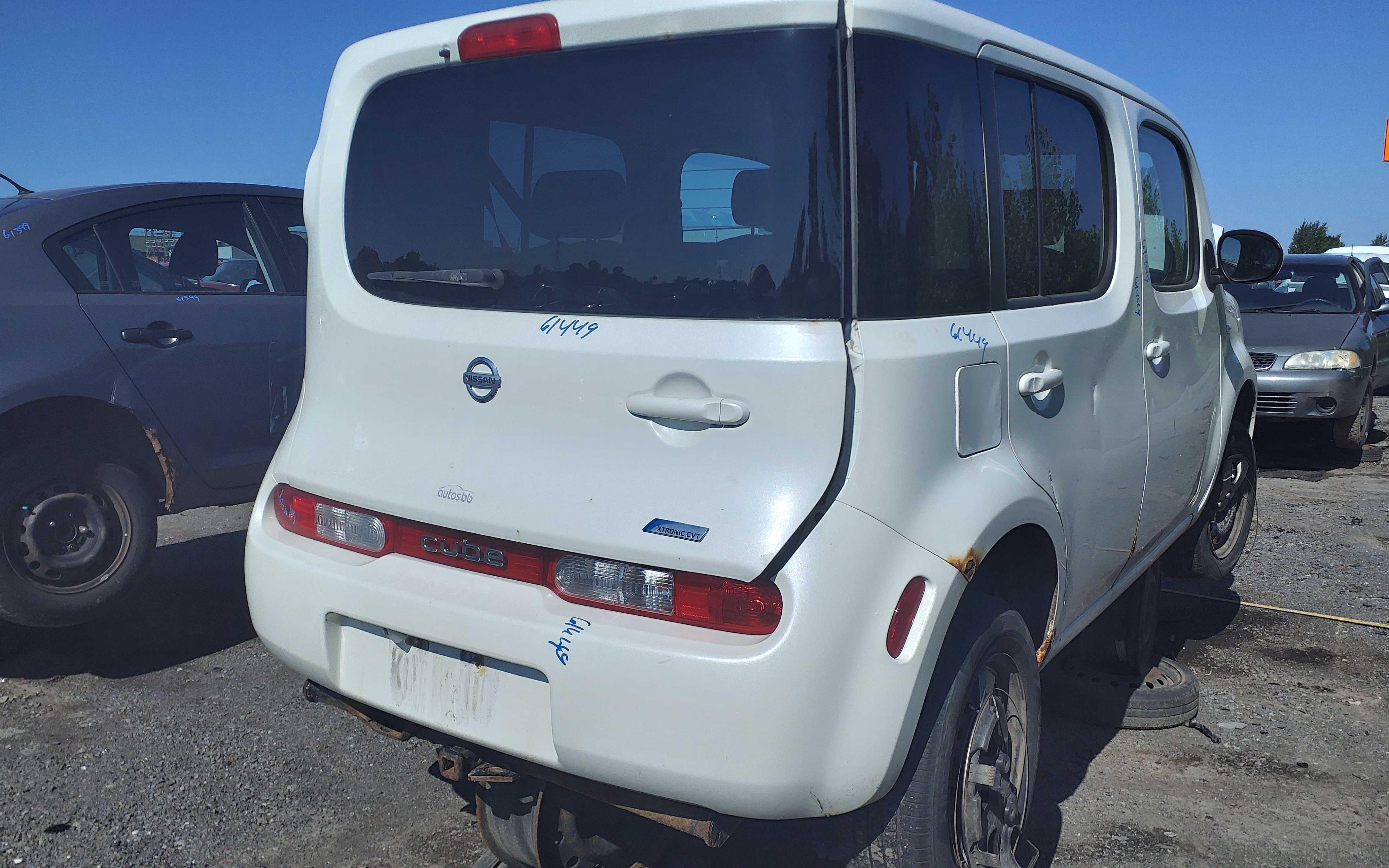 NISSAN CUBE 2012