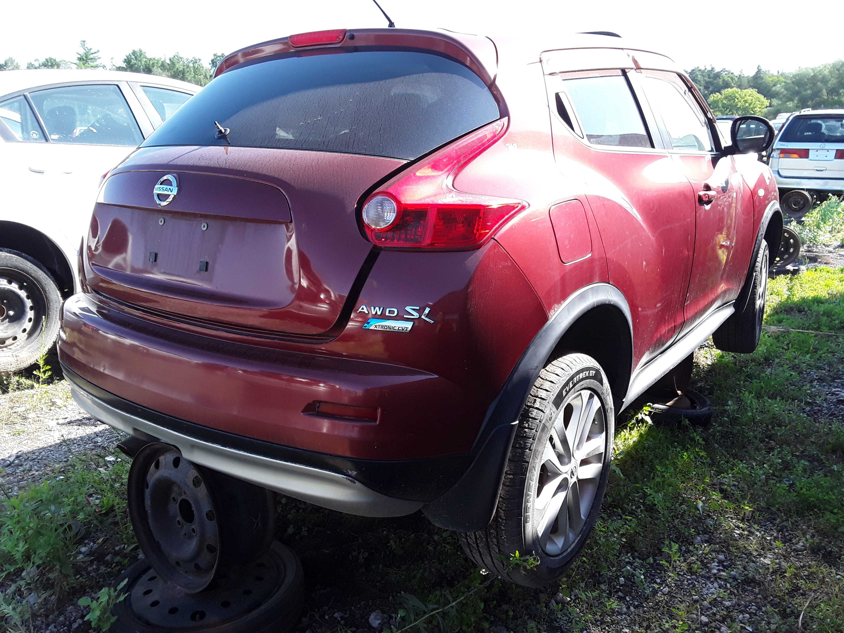 NISSAN JUKE 2011