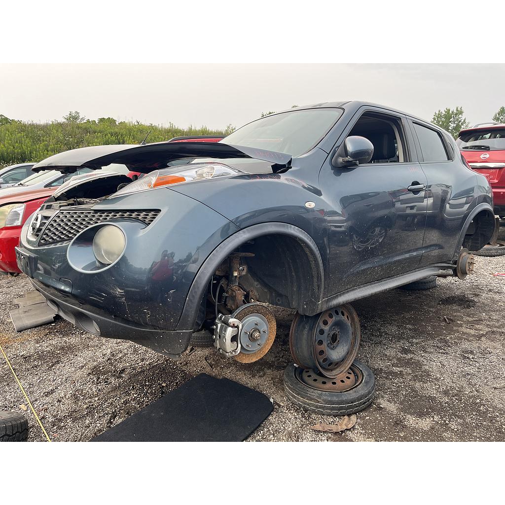 NISSAN JUKE 2013