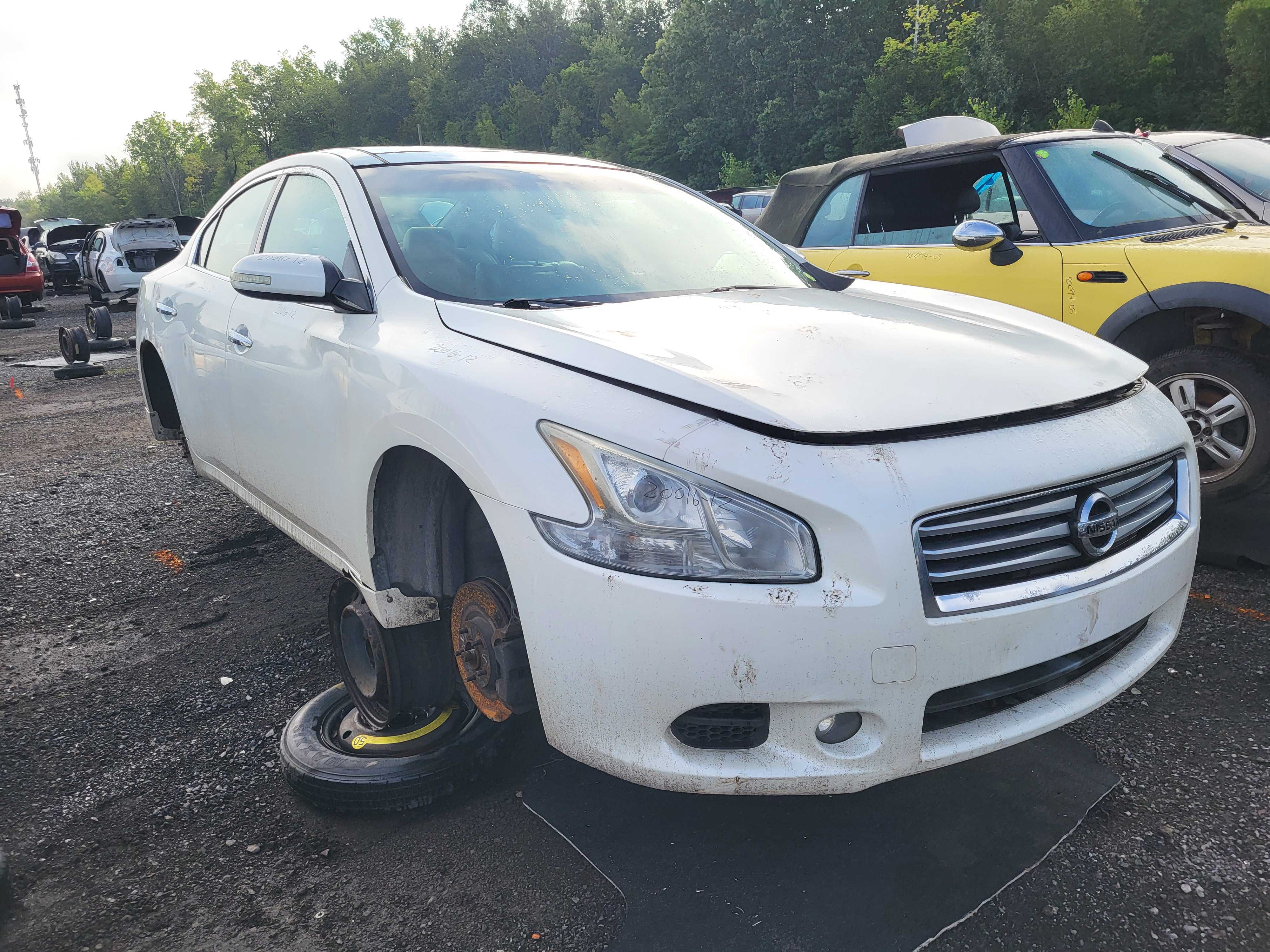 NISSAN MAXIMA 2012