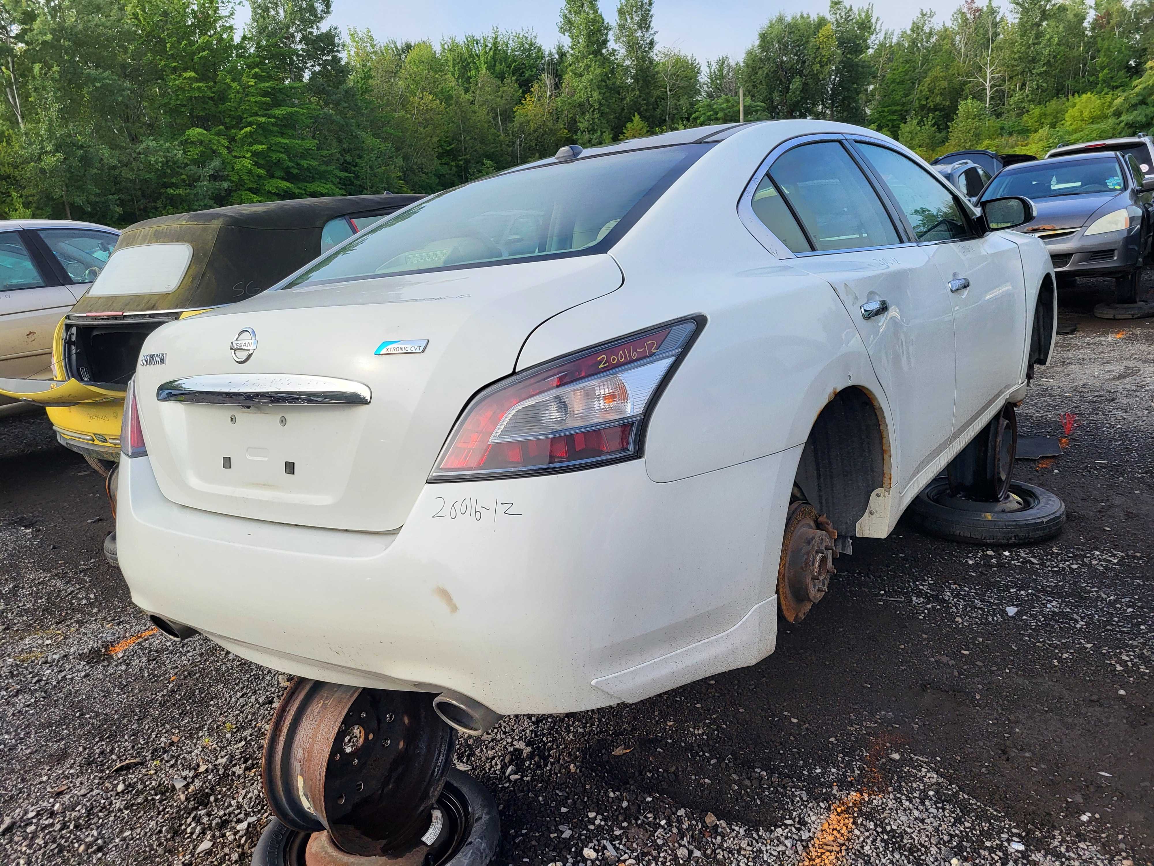 NISSAN MAXIMA 2012