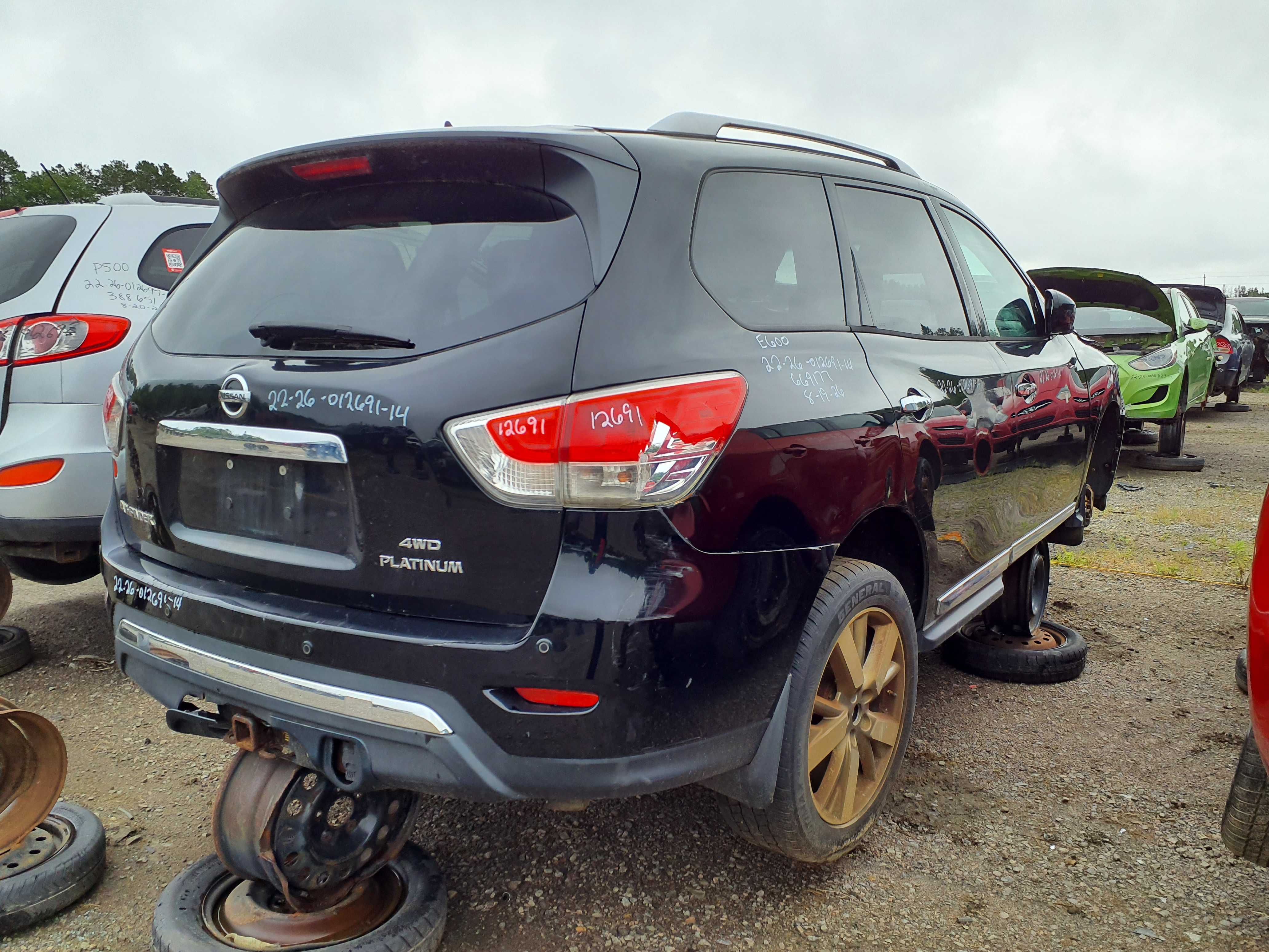 NISSAN PATHFINDER 2014
