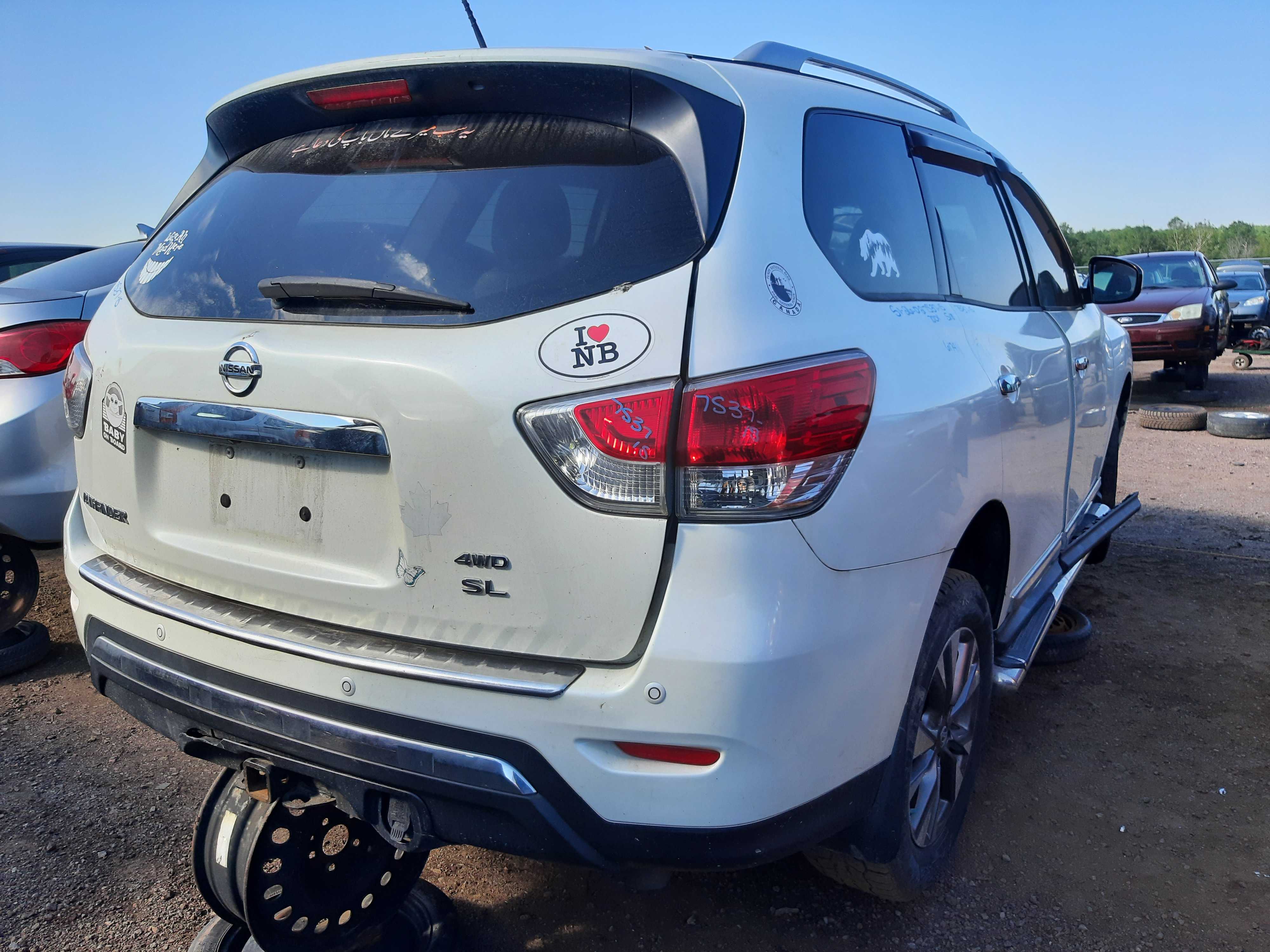 NISSAN PATHFINDER 2015