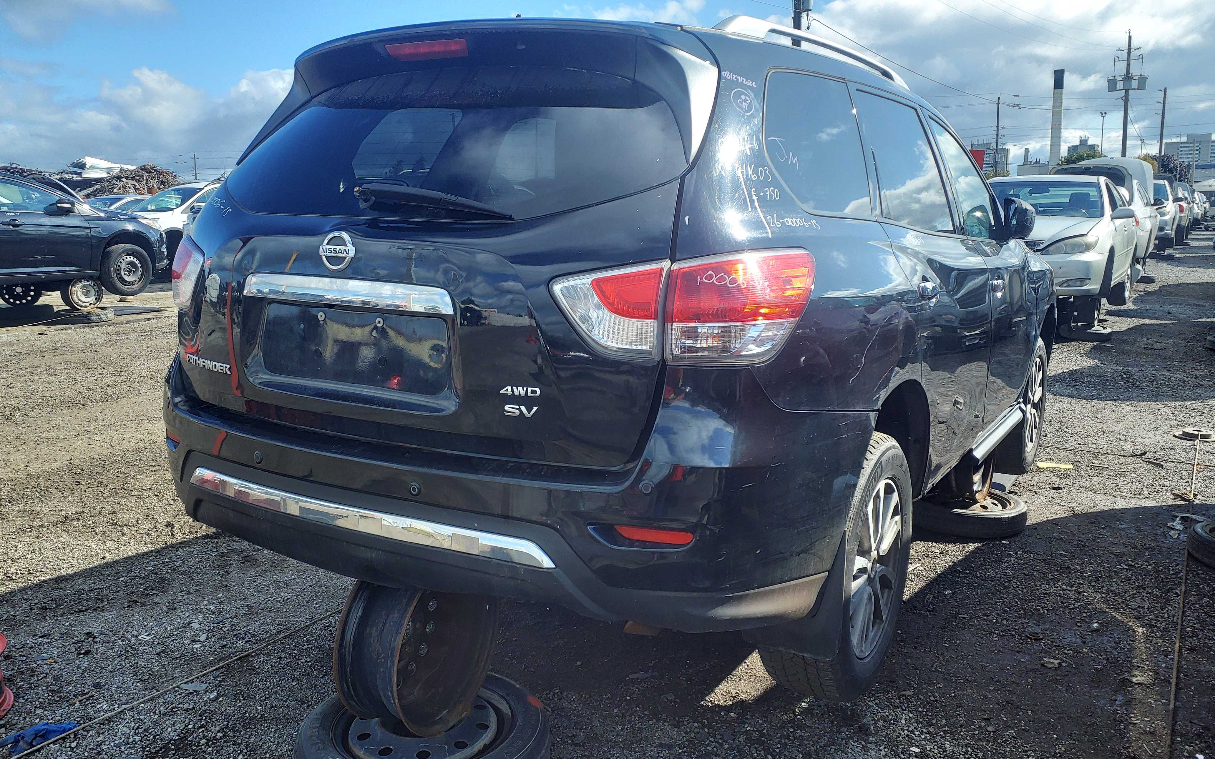 NISSAN PATHFINDER 2015