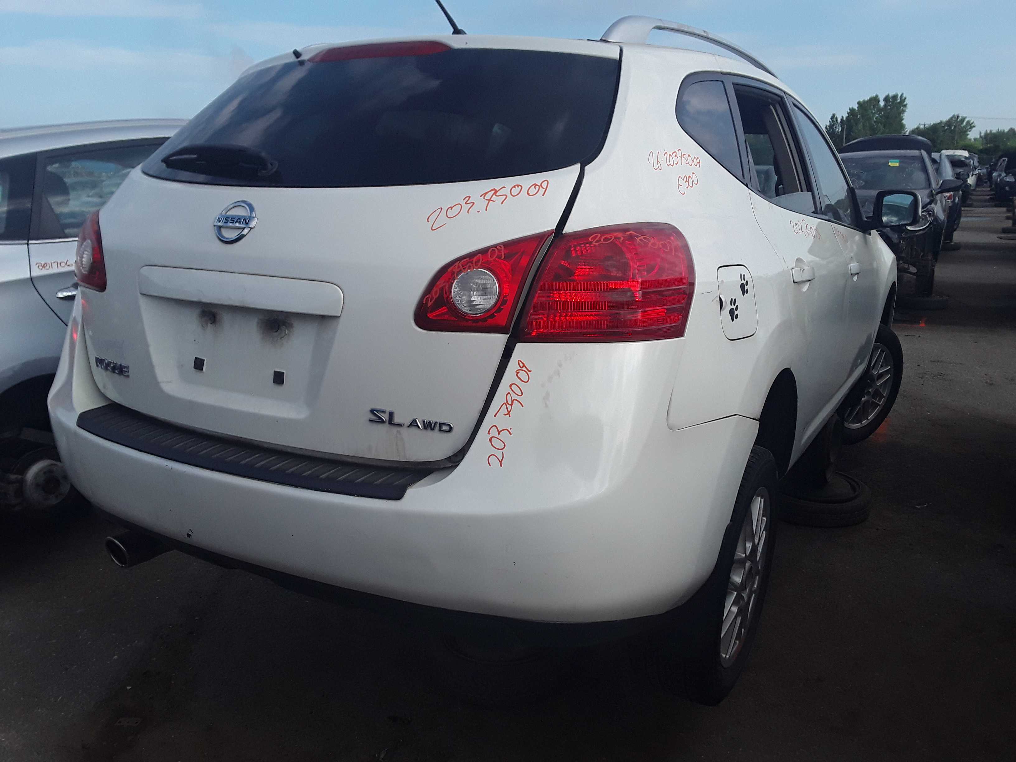 NISSAN ROGUE 2009