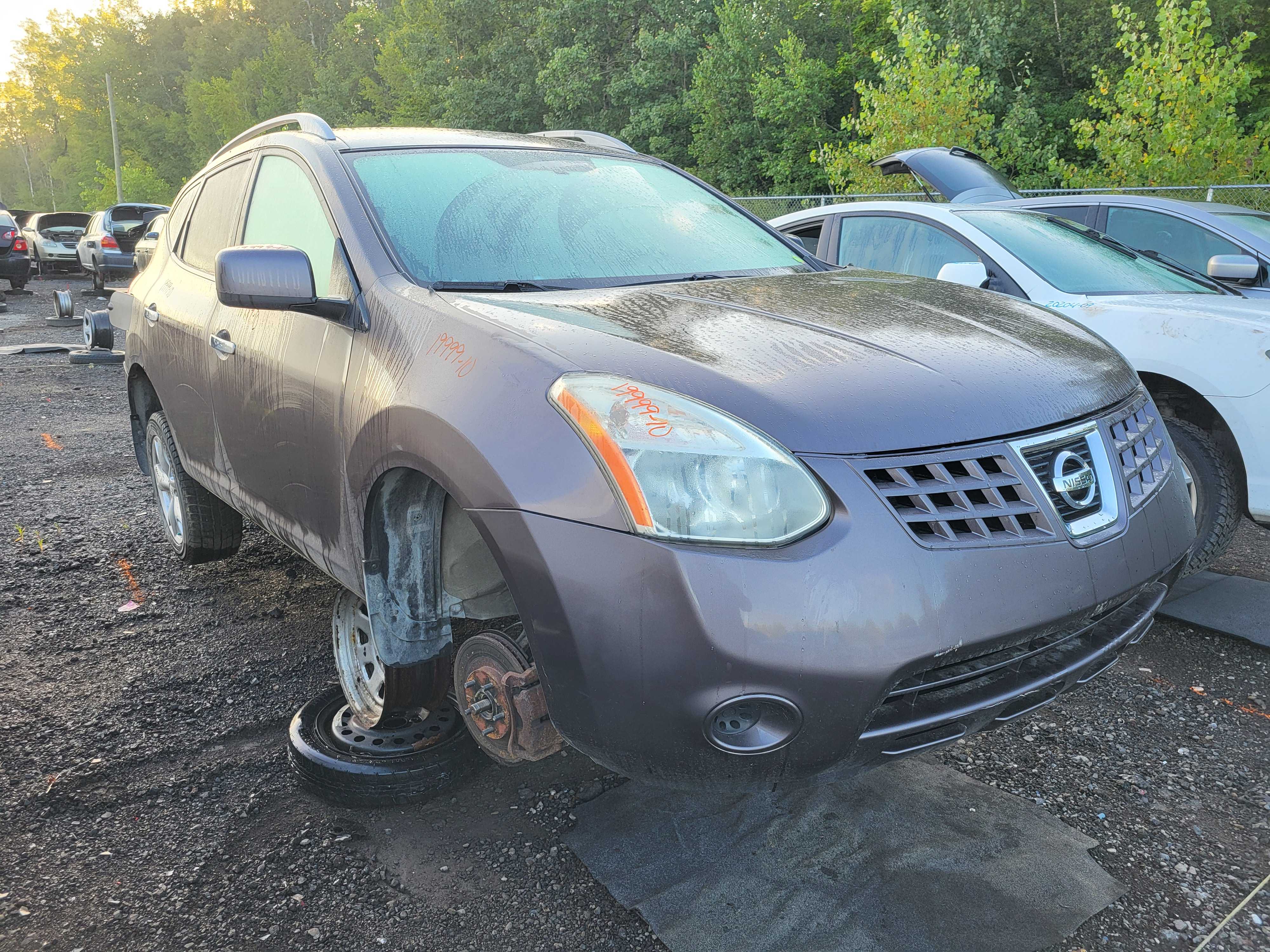 NISSAN ROGUE 2010