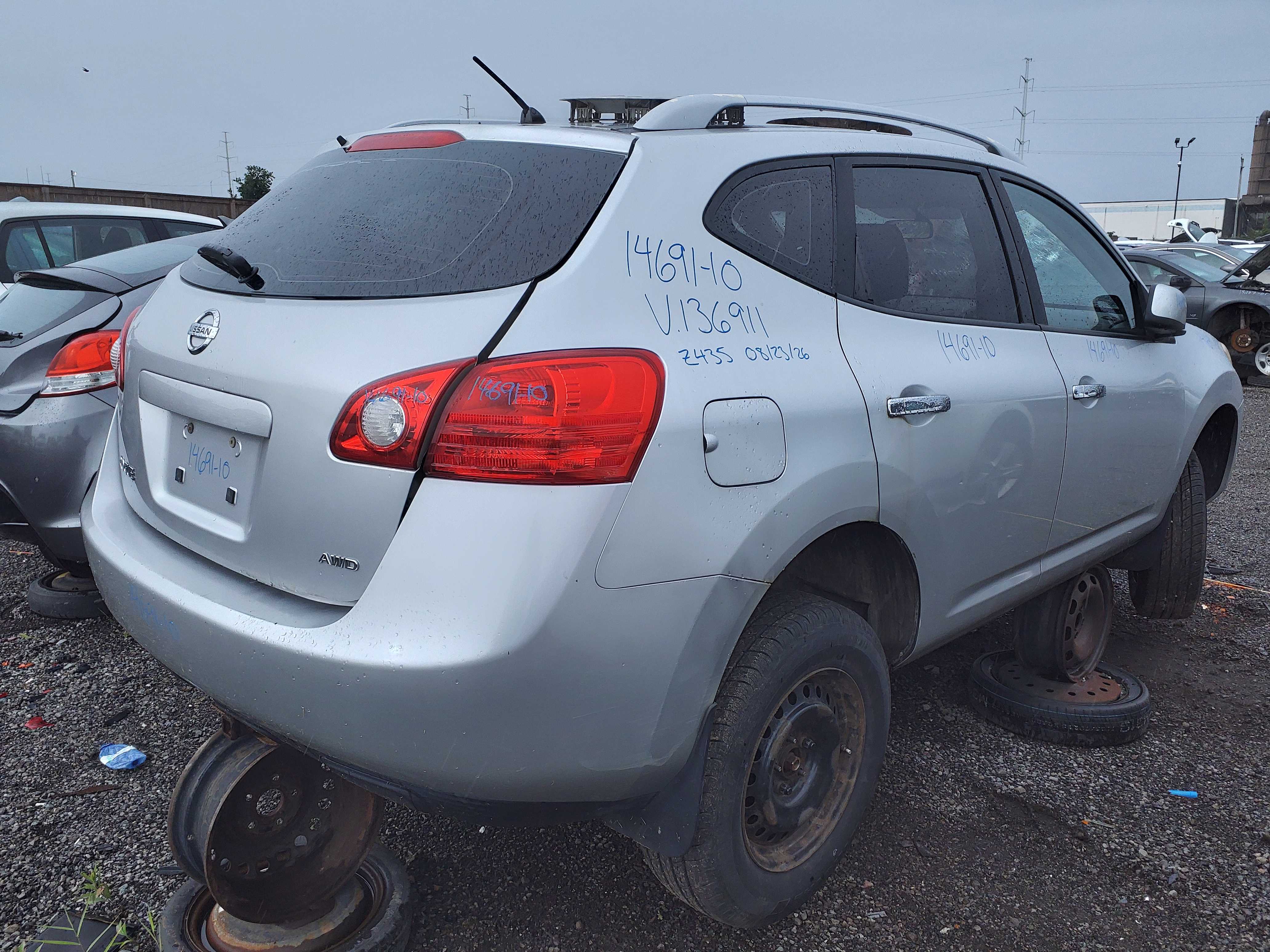 NISSAN ROGUE 2010