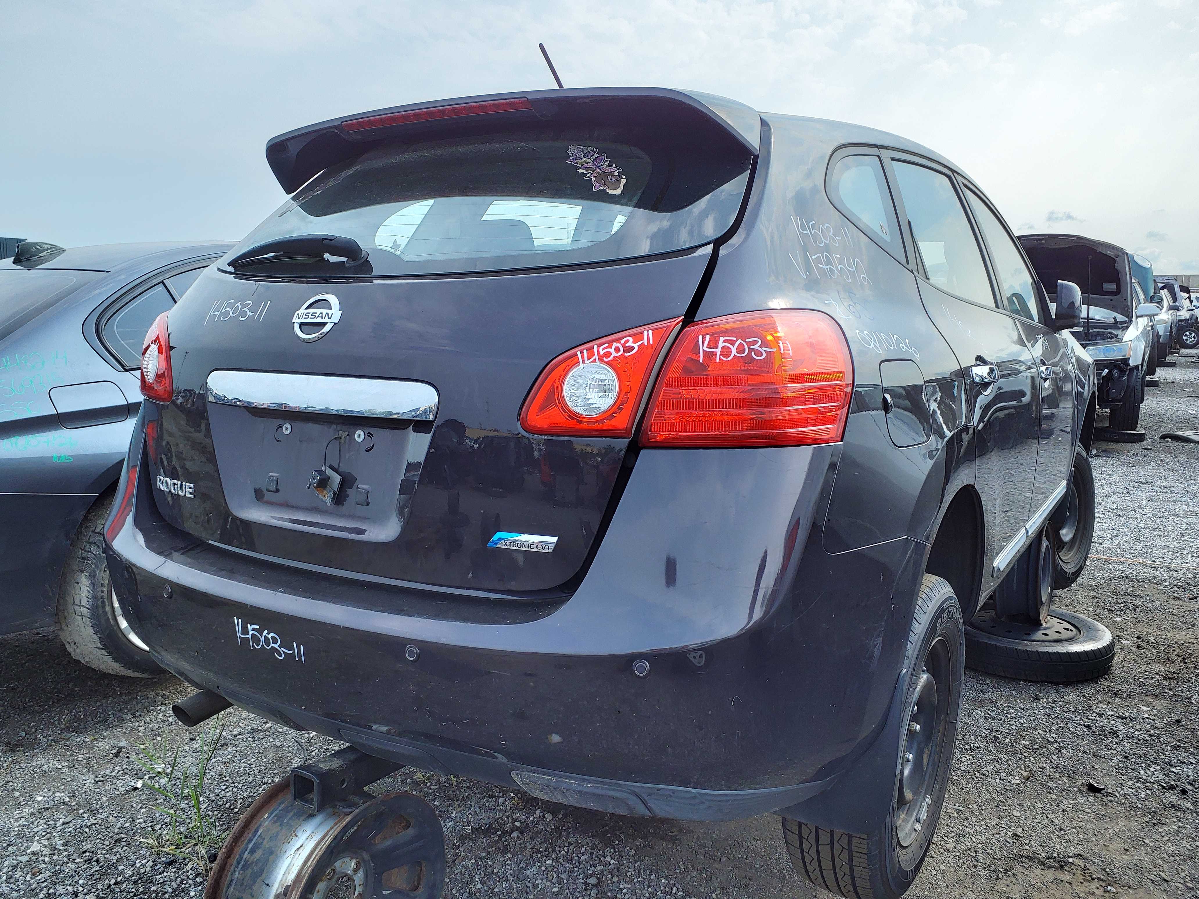 NISSAN ROGUE 2011