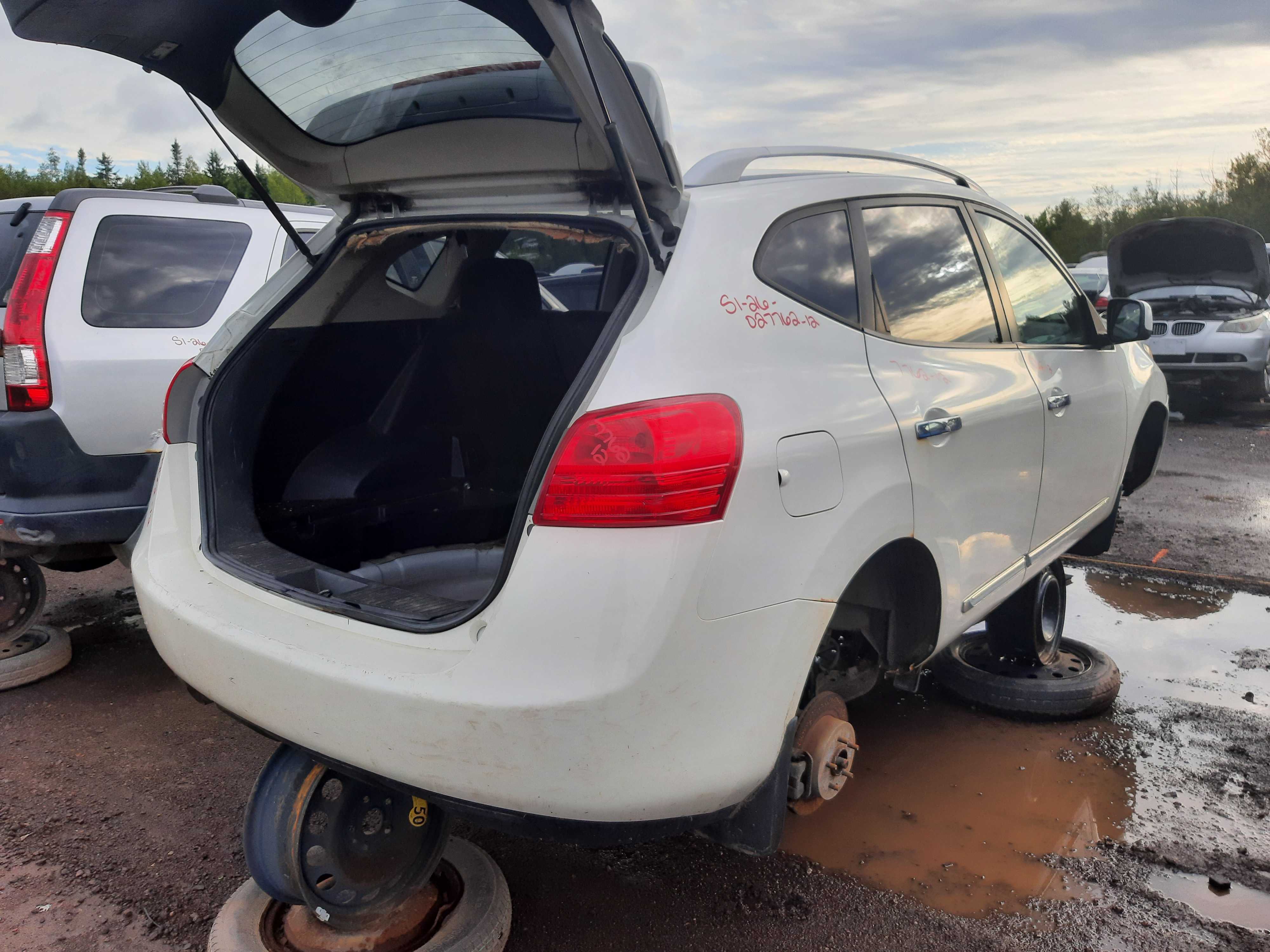 NISSAN ROGUE 2012