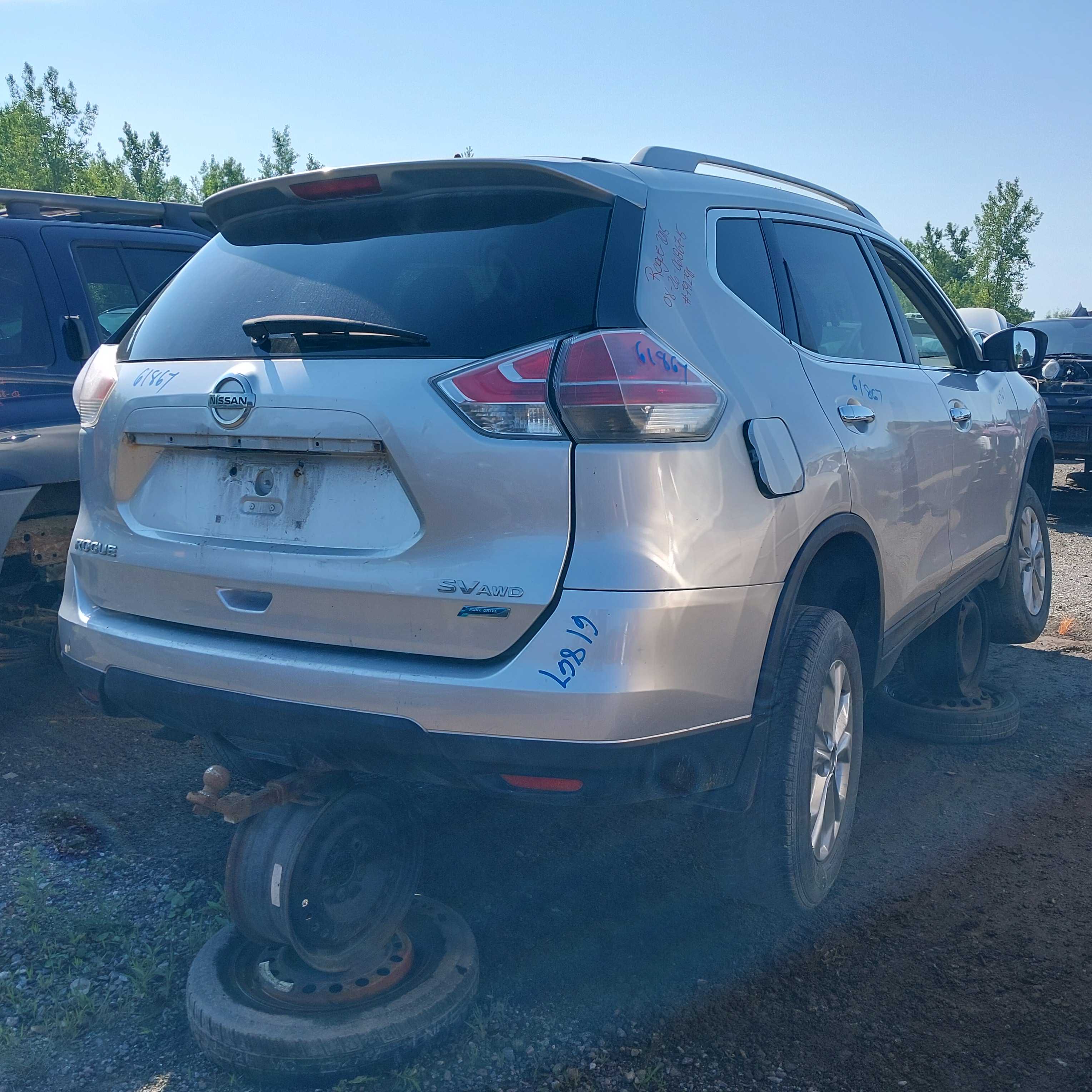 NISSAN ROGUE 2015