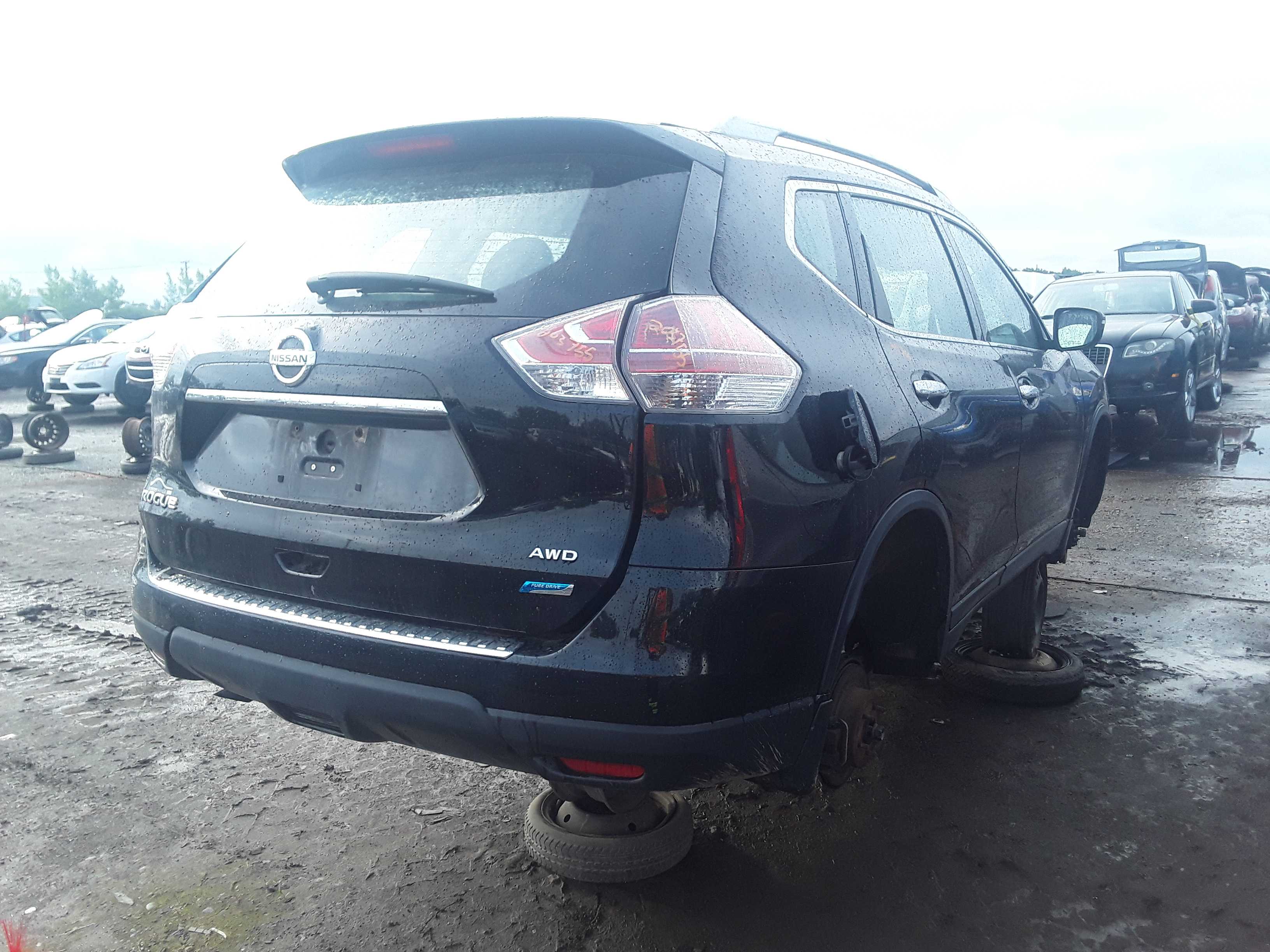 NISSAN ROGUE 2015