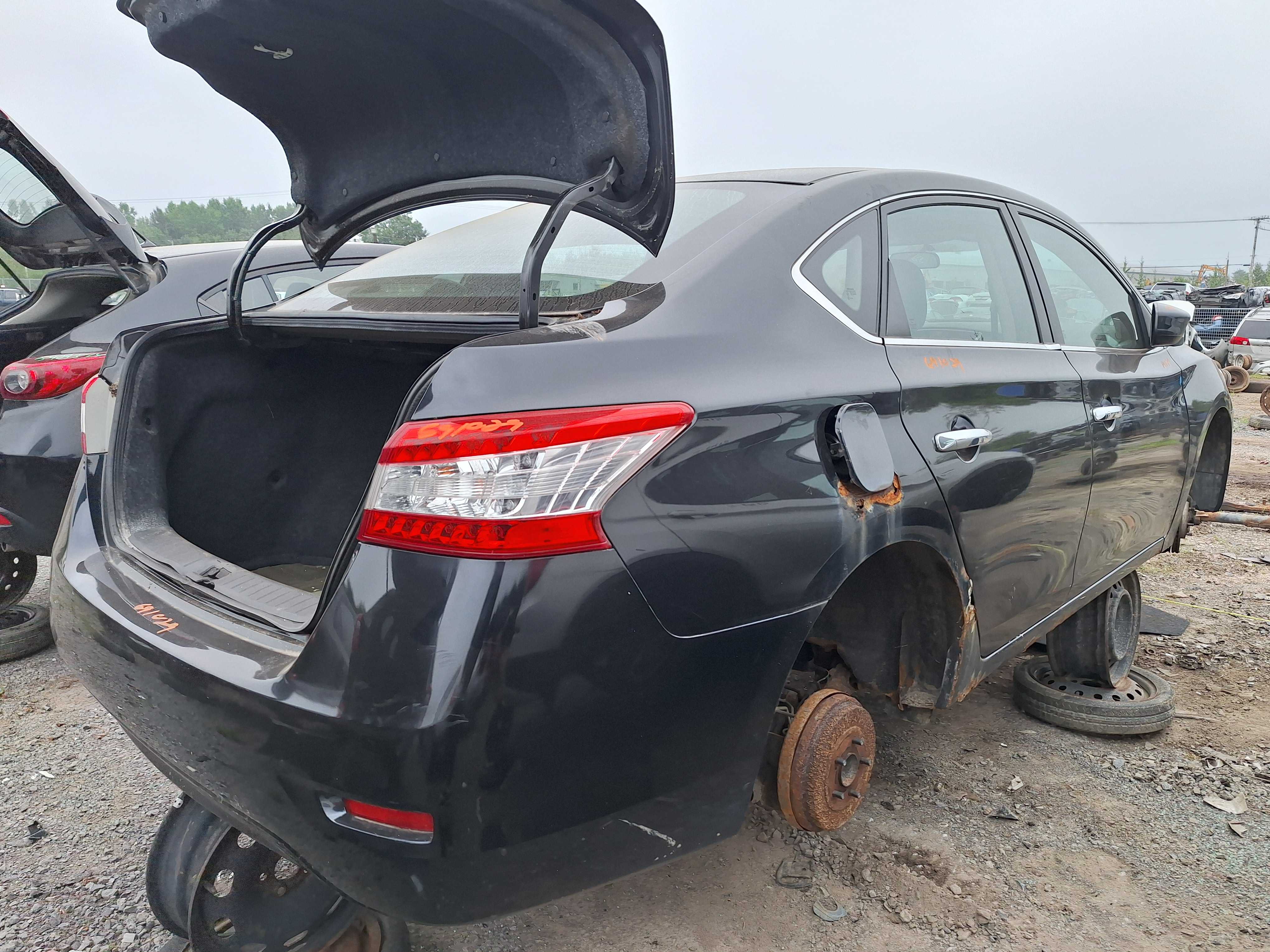 NISSAN SENTRA 2012