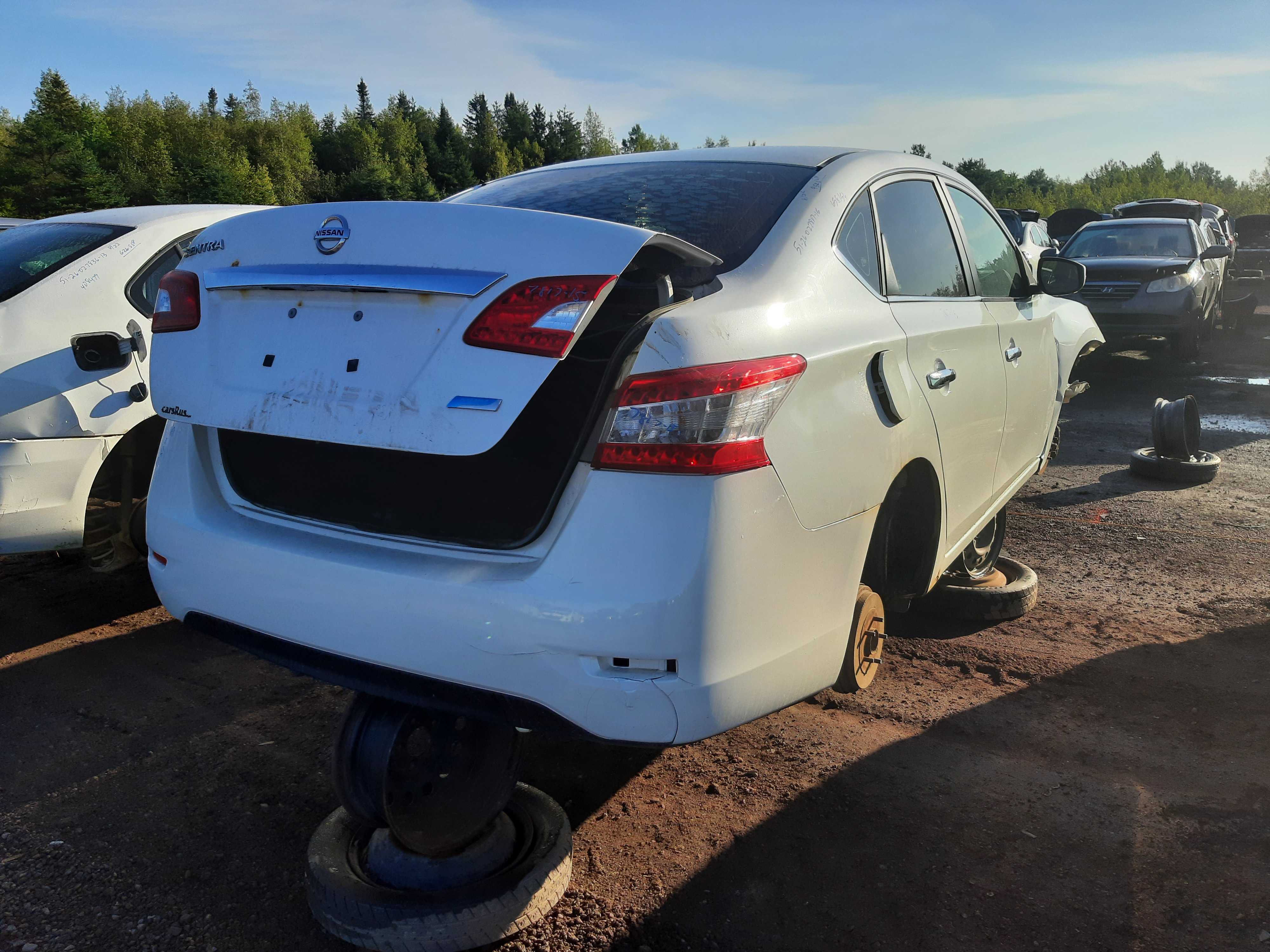 NISSAN SENTRA 2015