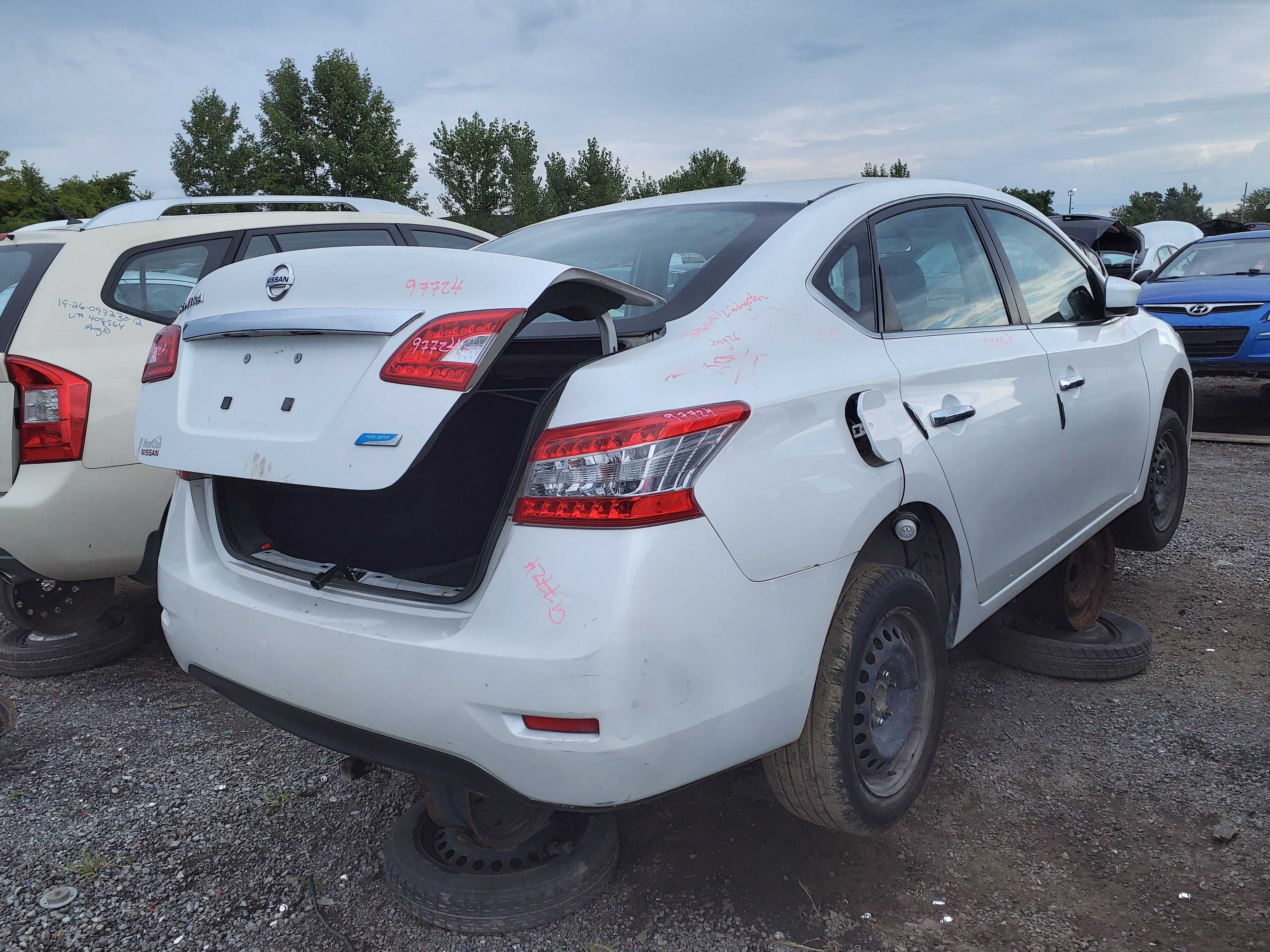 NISSAN SENTRA 2015