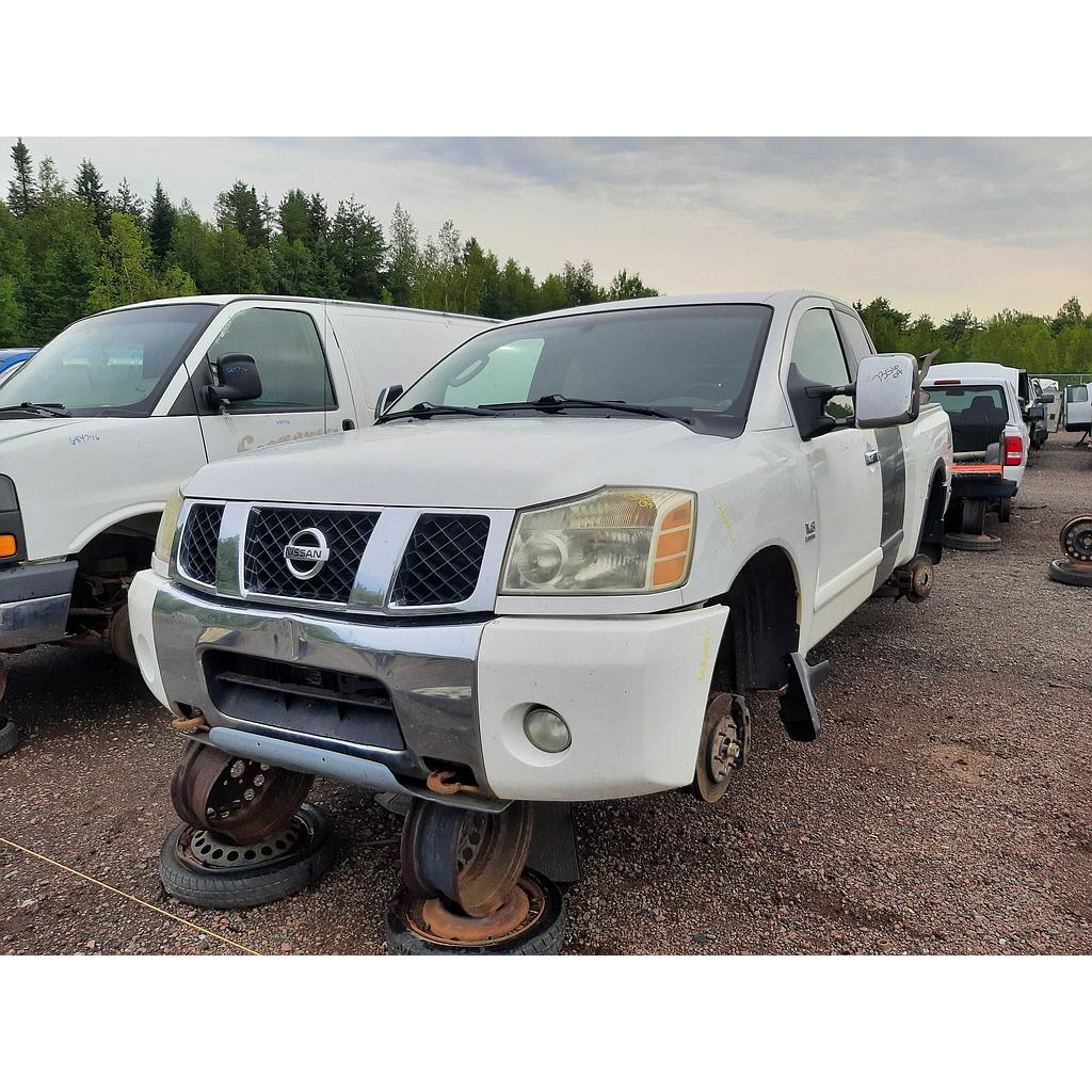 NISSAN TITAN 2004
