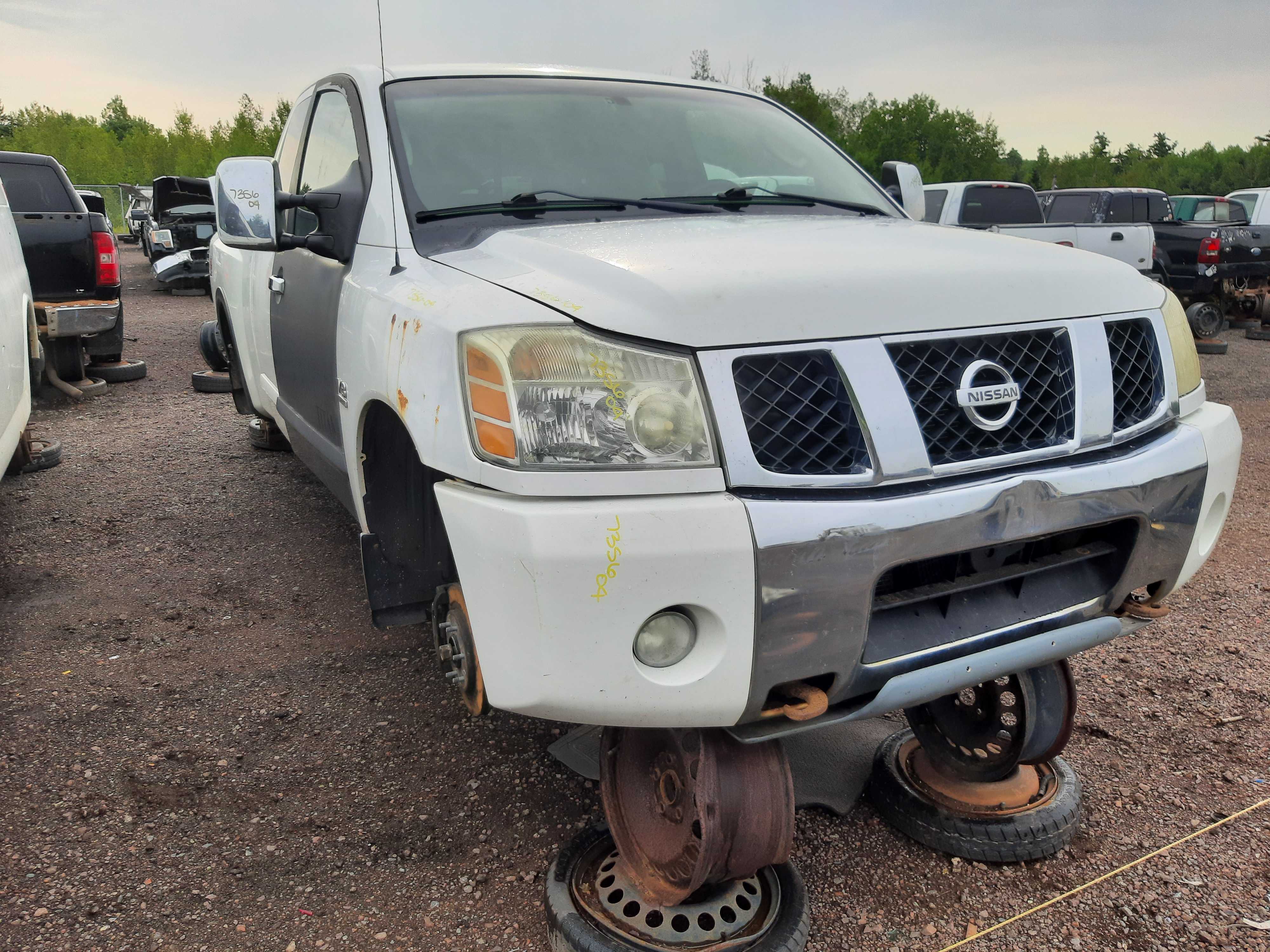 NISSAN TITAN 2004