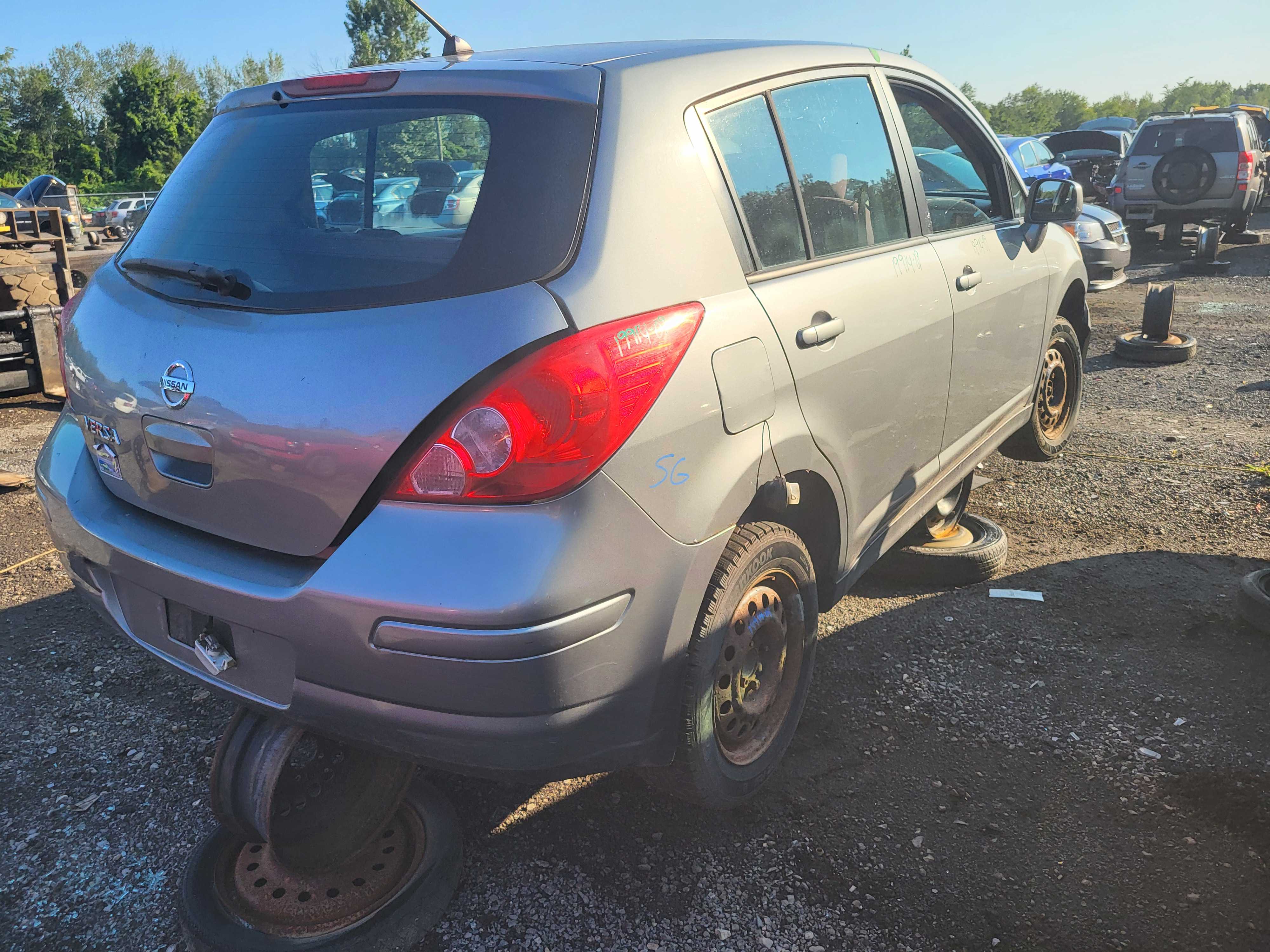 NISSAN VERSA 2009