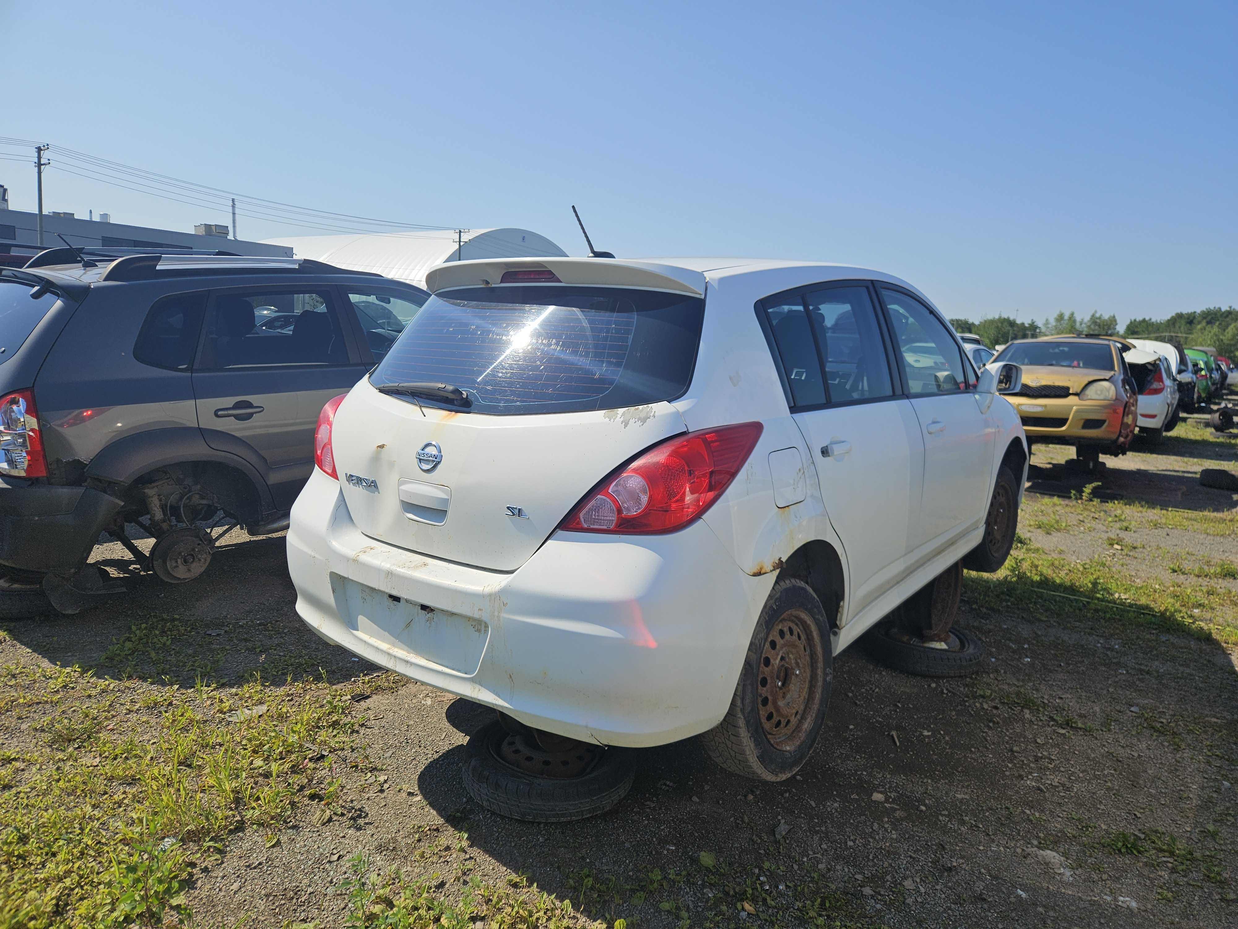 NISSAN VERSA 2009