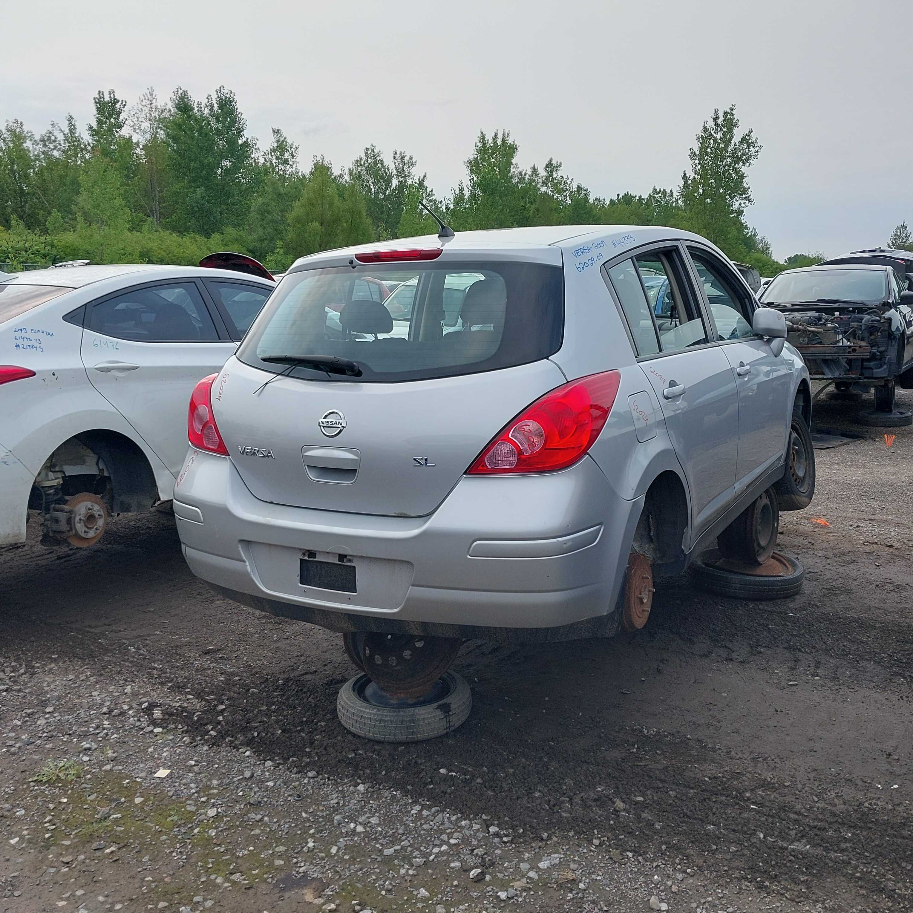 NISSAN VERSA 2009