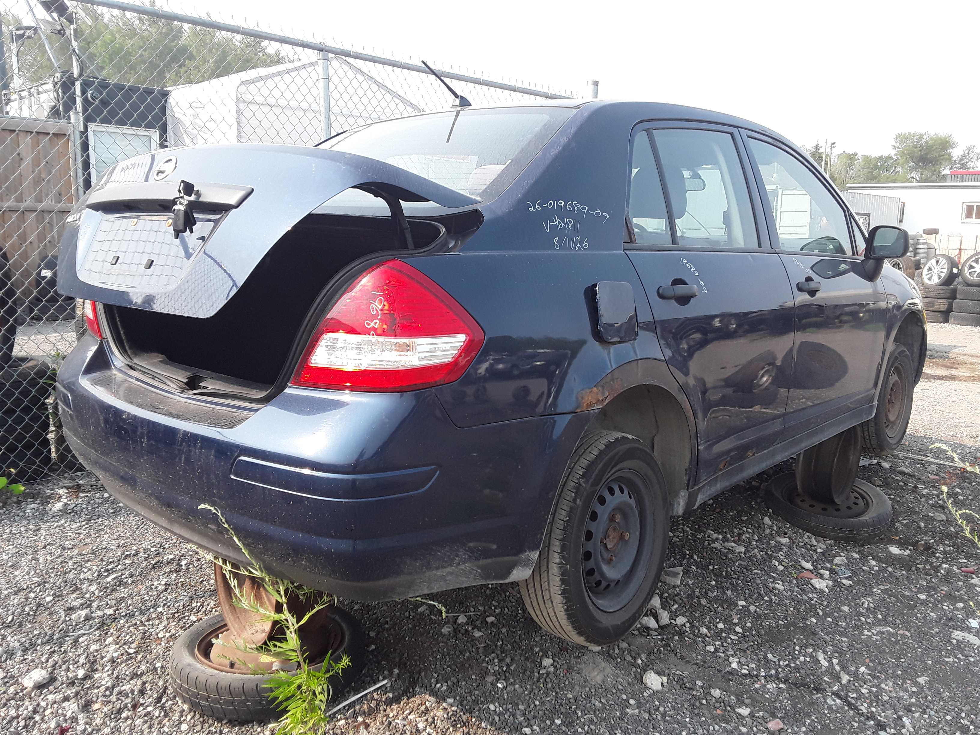 NISSAN VERSA 2009