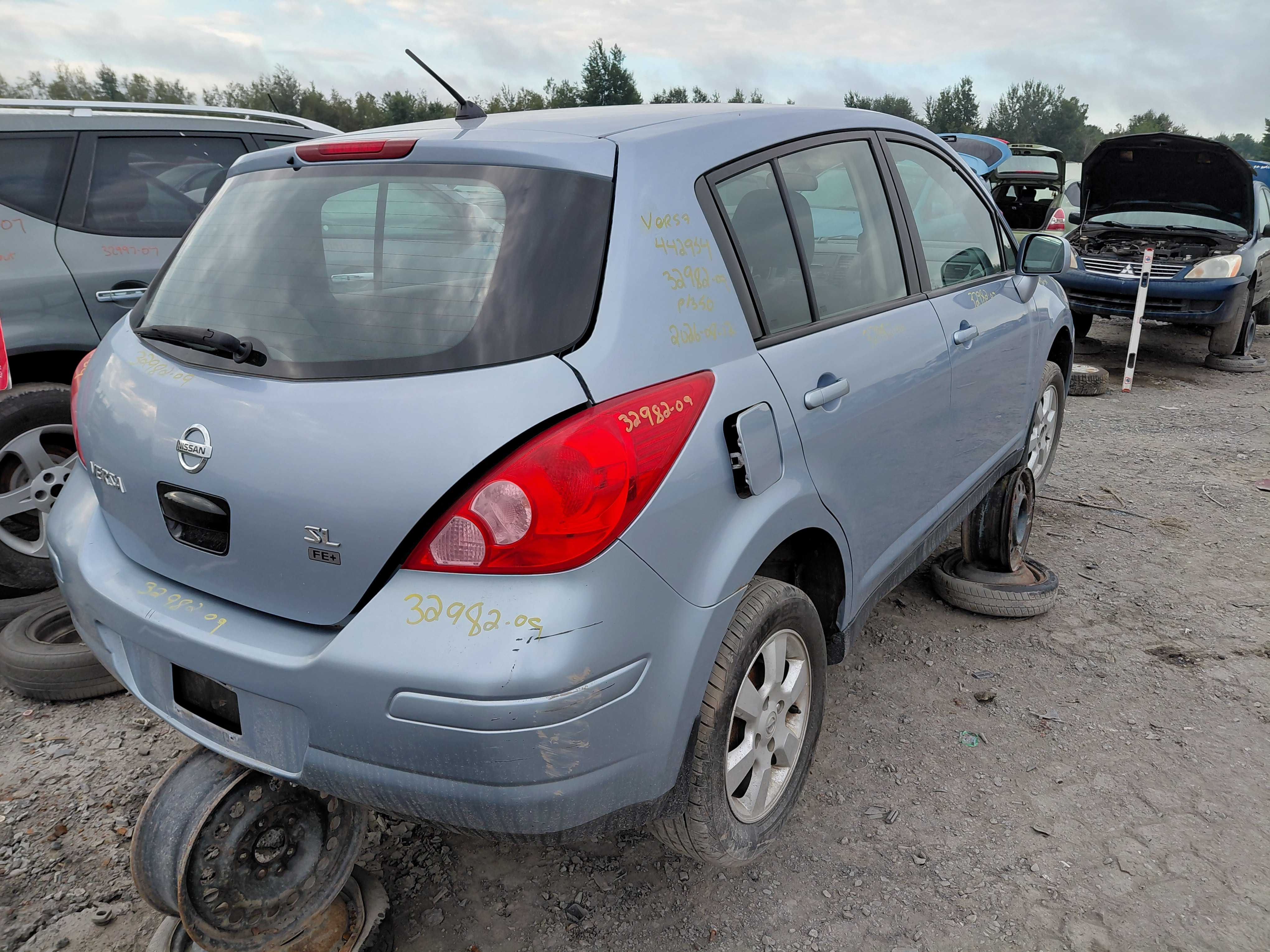 NISSAN VERSA 2009